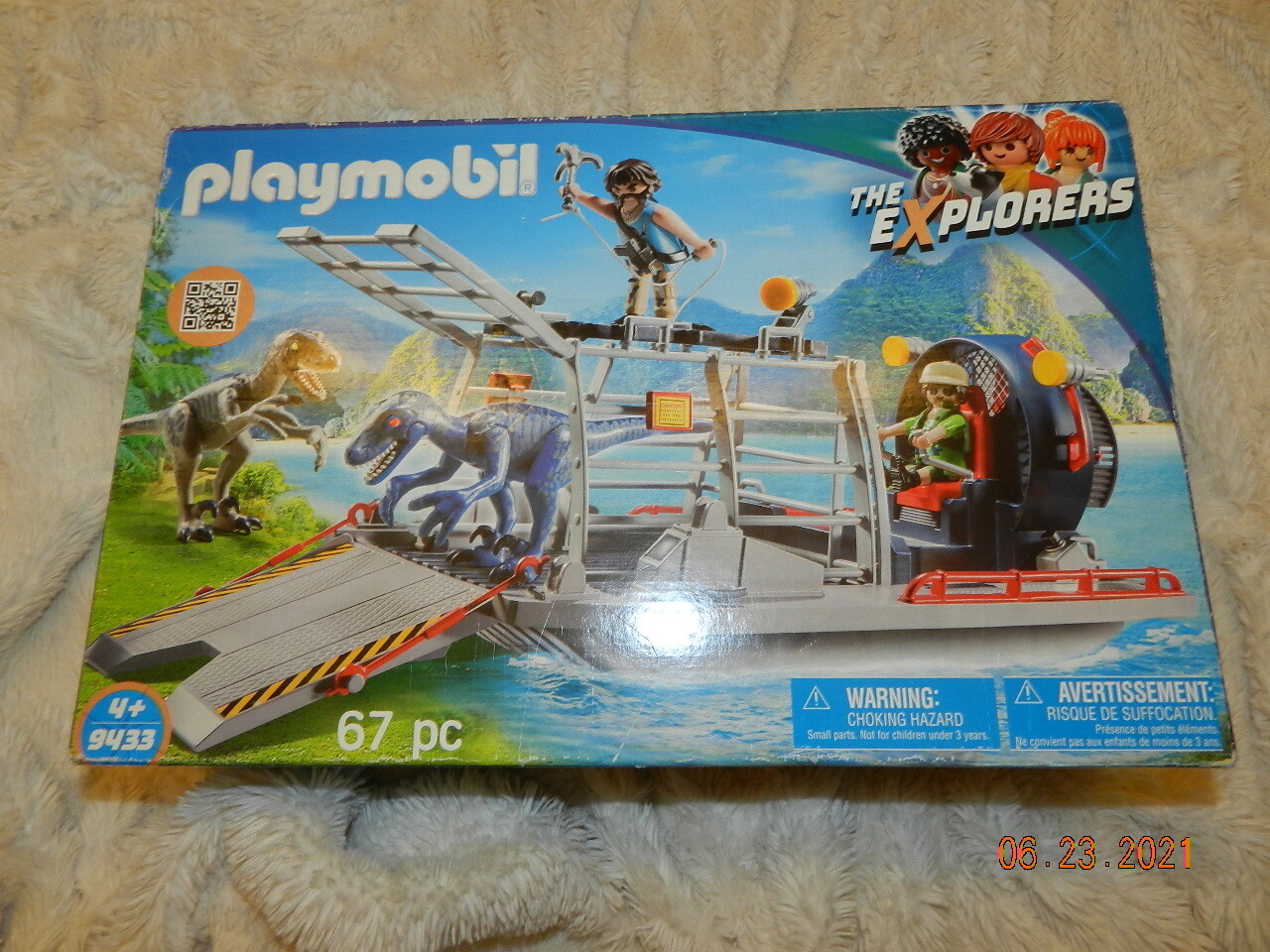Brand-New PLAYMOBIL The Explorers 9433- Propeller Boat w/ Dino Cage - 67 Pcs 