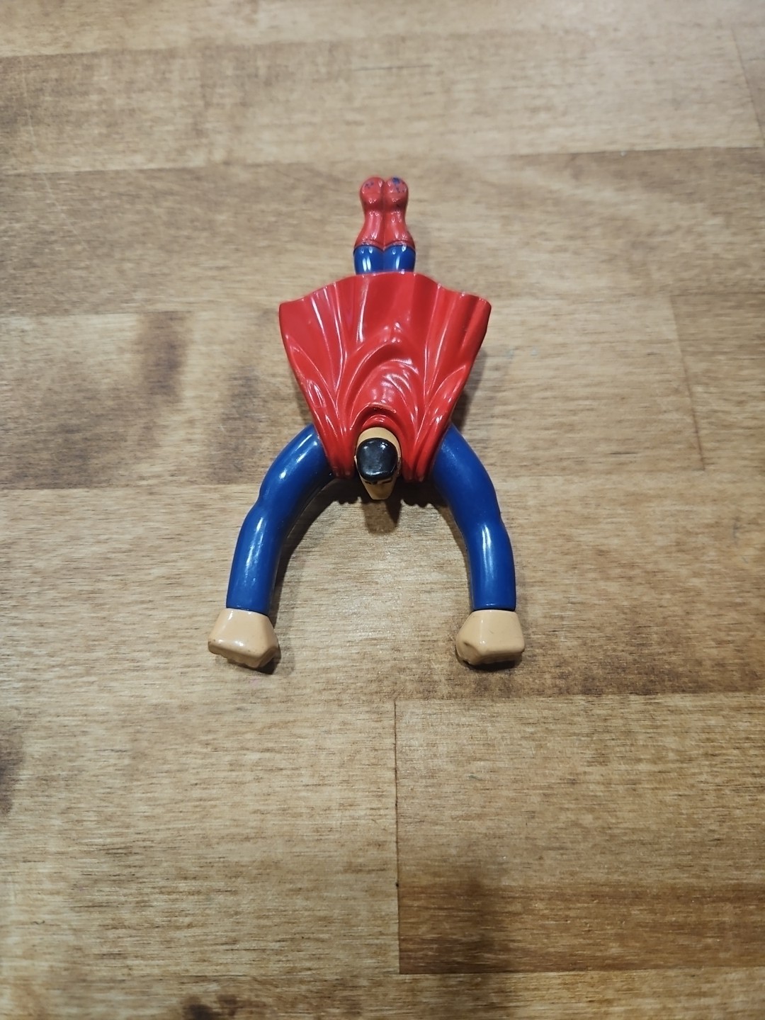 1997 DC Comics Burger king Flying Superman Balance Action Figure Toy