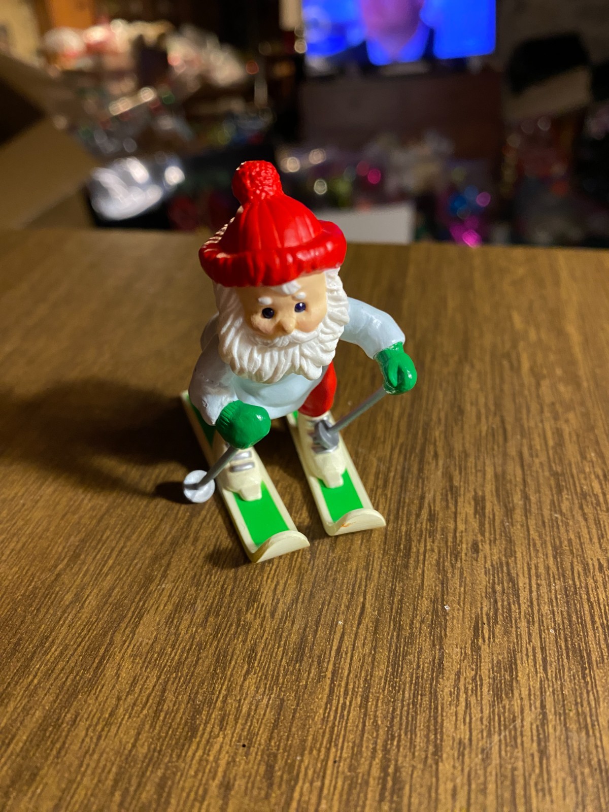 I Love Skiing Santa Plastic Christmas Ornament 2.5"