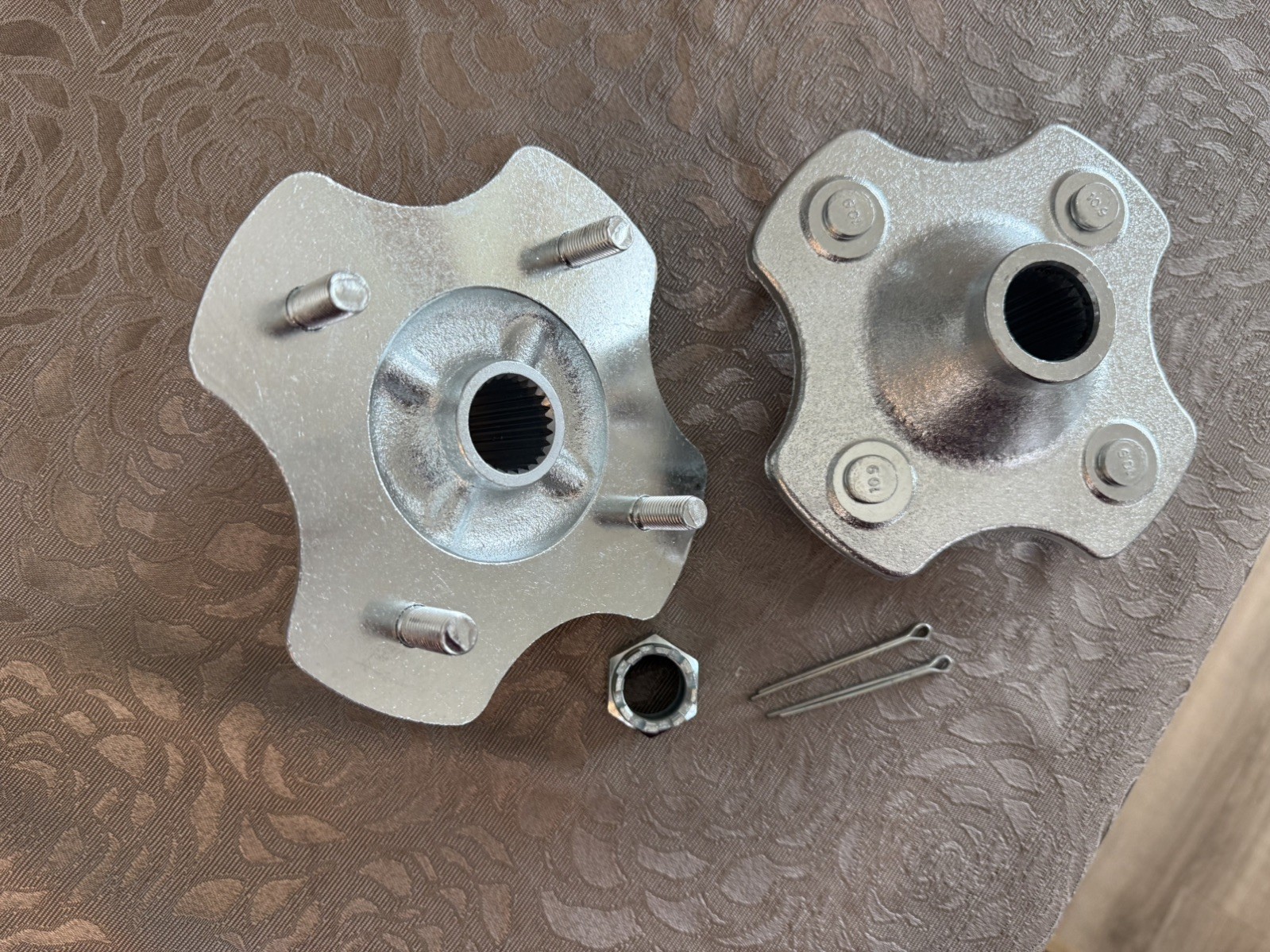 ApplianPar Rear Axle Wheel Hub Honda Rancher  FourTrax Recon TRX