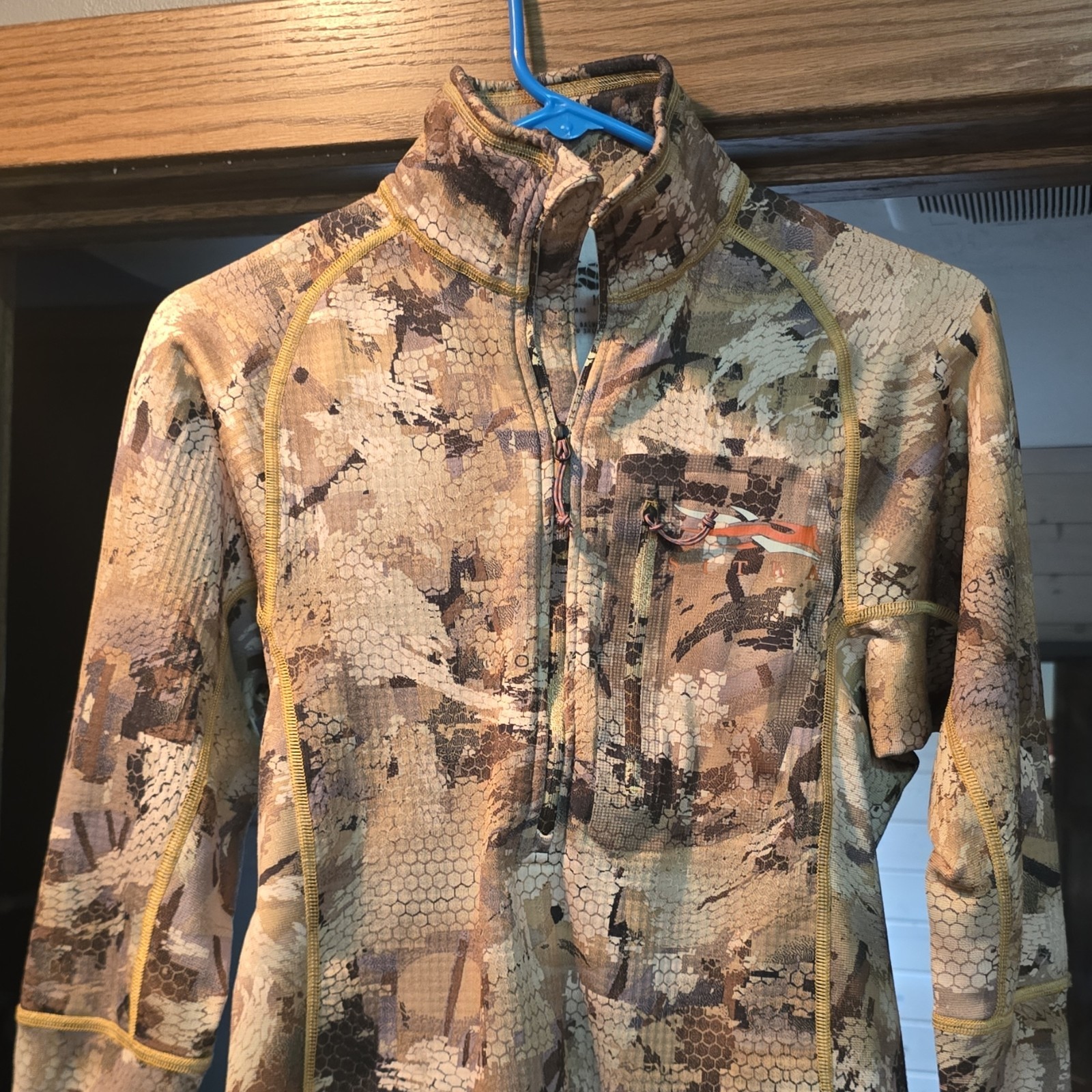 Womens Sitka Gear Camouflage half zip-Front Long Sleeve Hunting Shirt (Size: S)