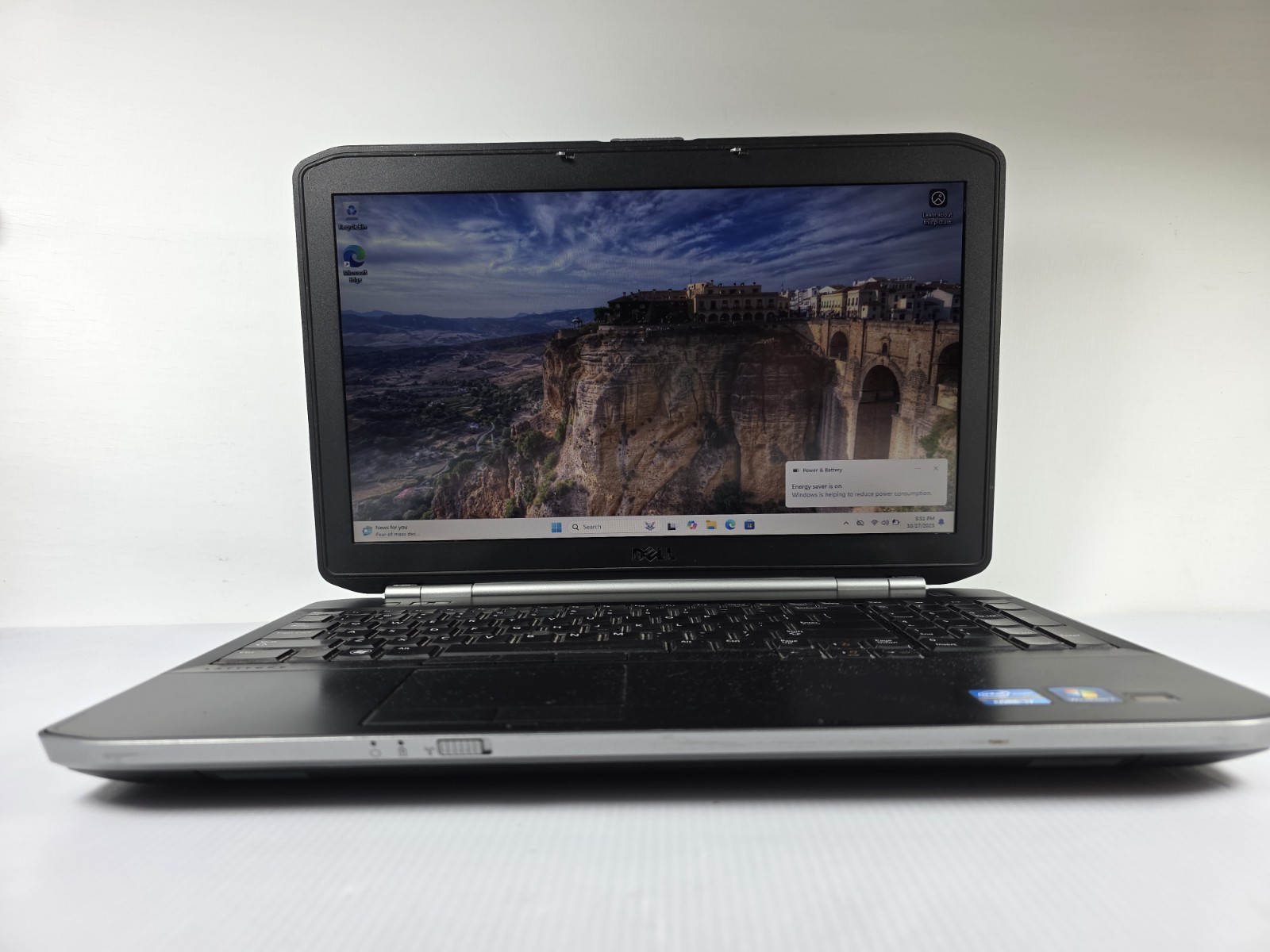 DELL Latitude E5520 15.6" i7-2620M@2.70GHz 8GB RAM 500GB HD Windows 11 
