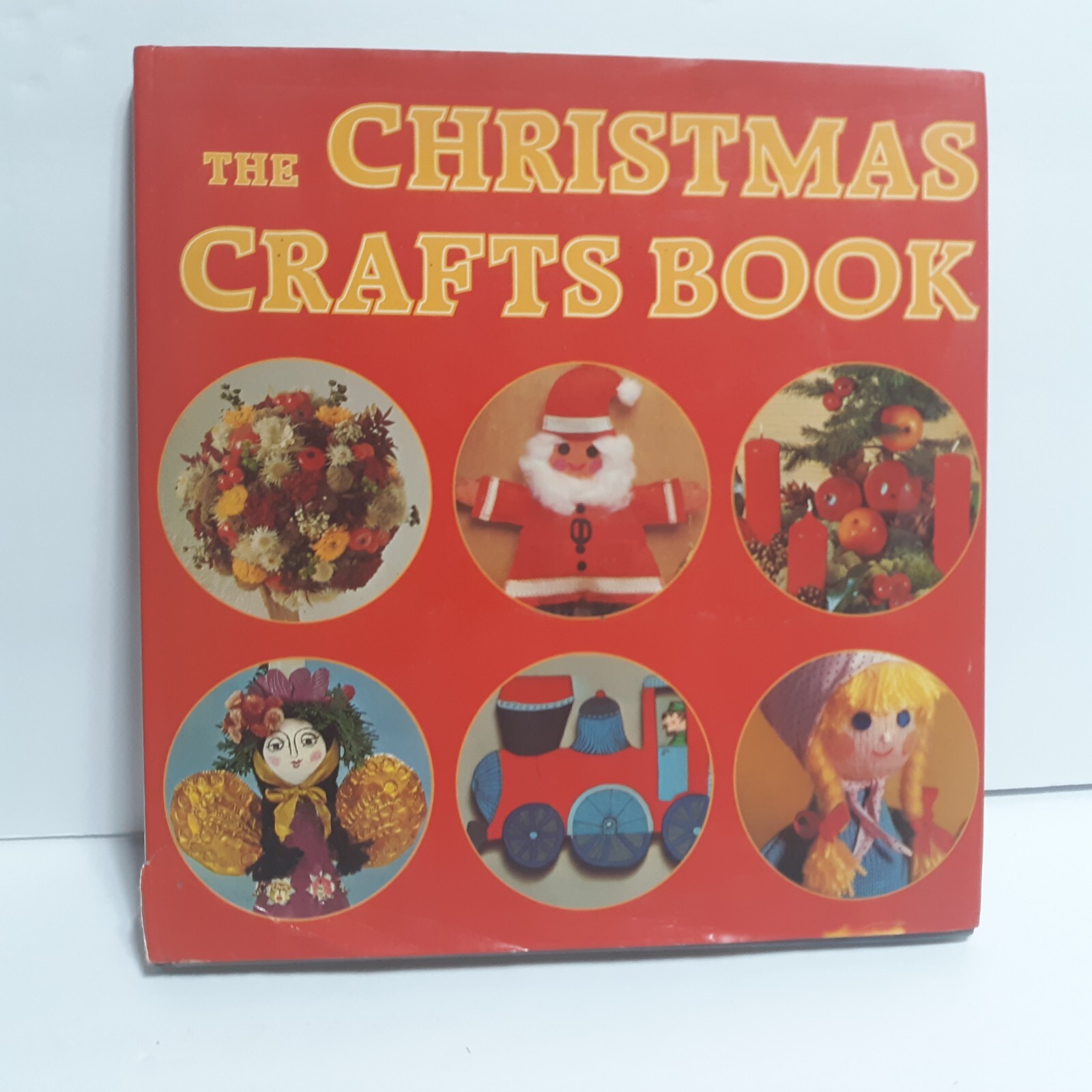 The Christmas Crafts Book Hardcover 1979 Holiday Candles Angels Gifts Cards Star