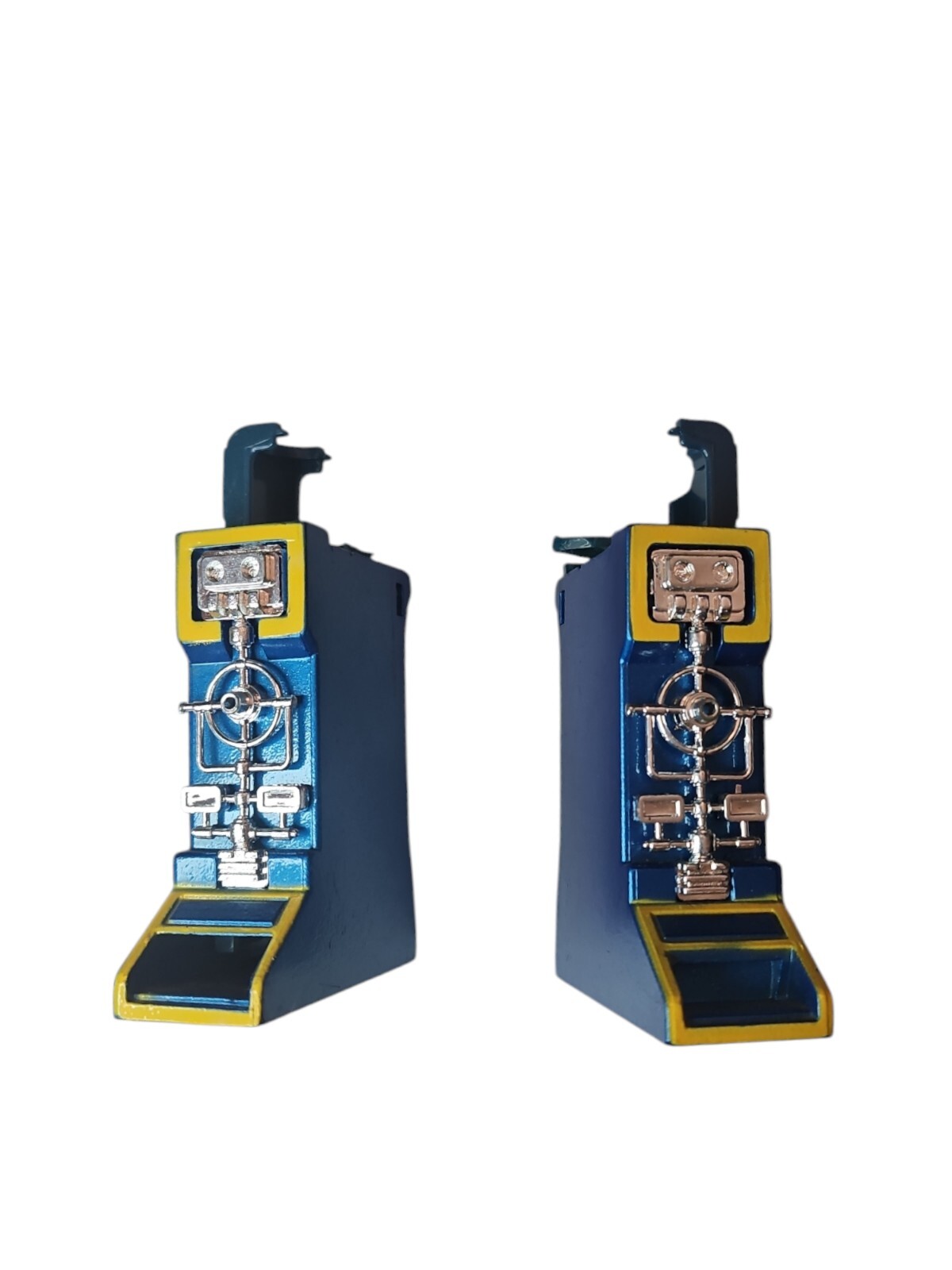 1980's Vintage Bandai DYNAMAN Godaikin Dyna Robot GB-19 R&L Leg Japan -For Parts