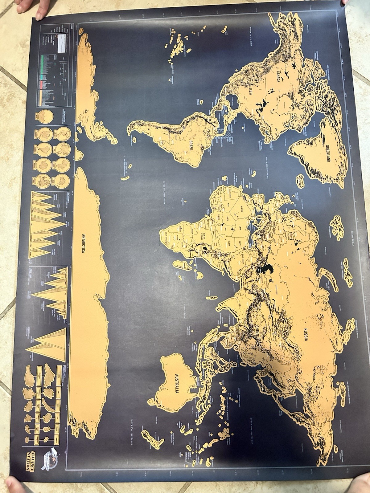 Deluxe Scratch-Off World Map – Travel Tracker (Unused, Gold on Black)