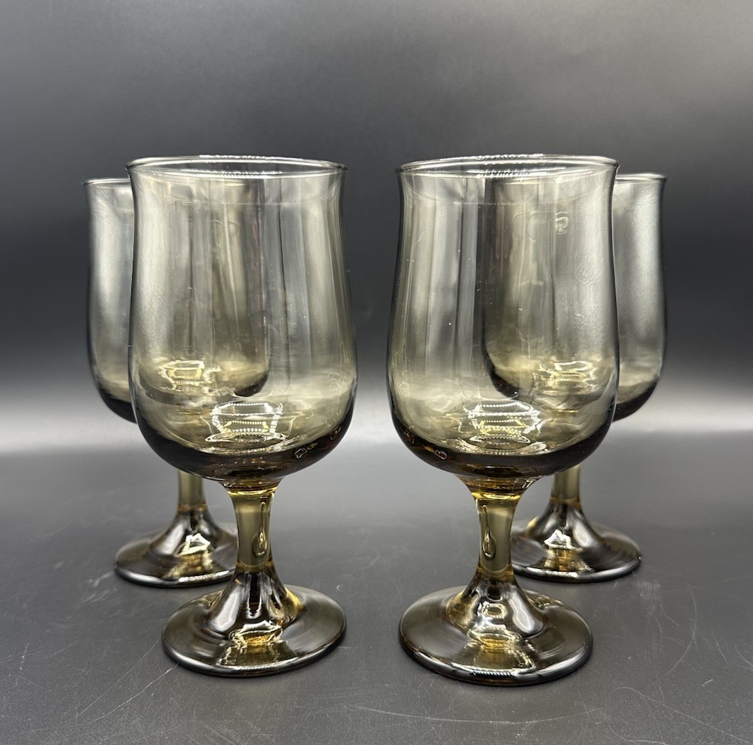 Vintage Libbey Connoisseur Tawny Tulip Wine Glasses 6.5” Tall, Set of 4