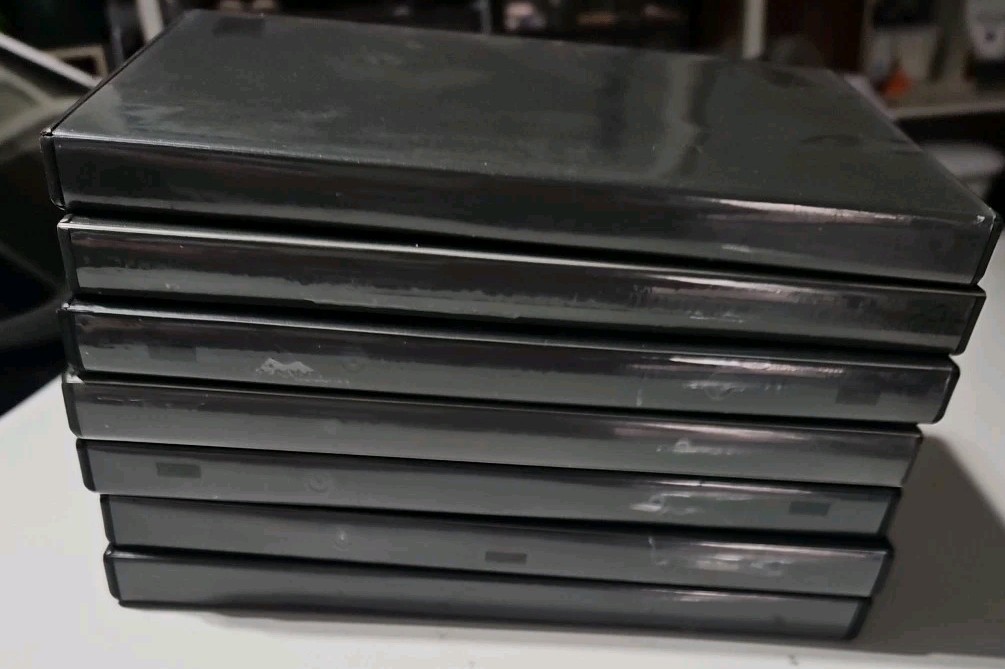 8-Count Empty Black DVD Replacement Cases Lot - standard Size