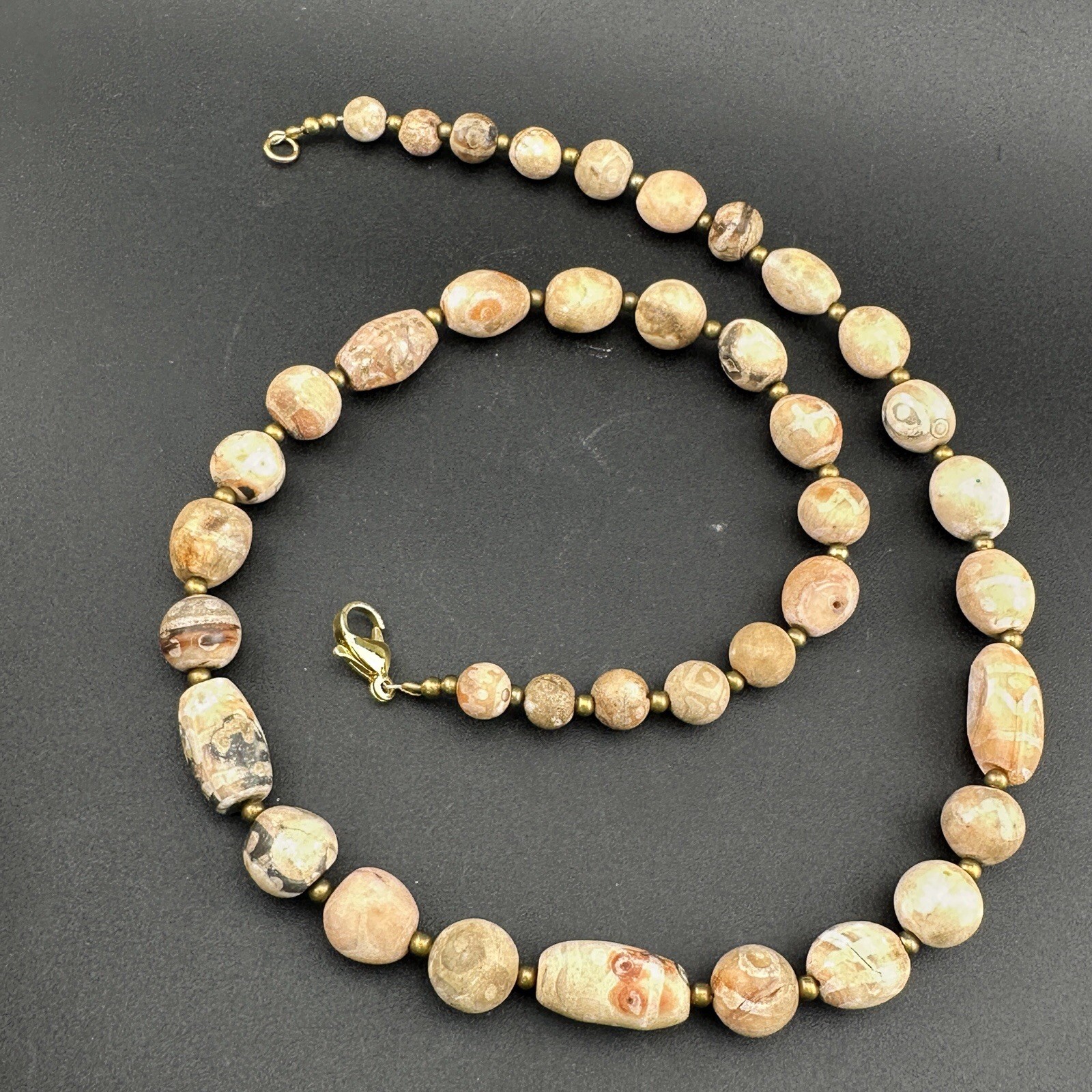 Vintage Himalayan Tibetan Carnelian Agate Beads￼ Beautiful  Necklace Rare