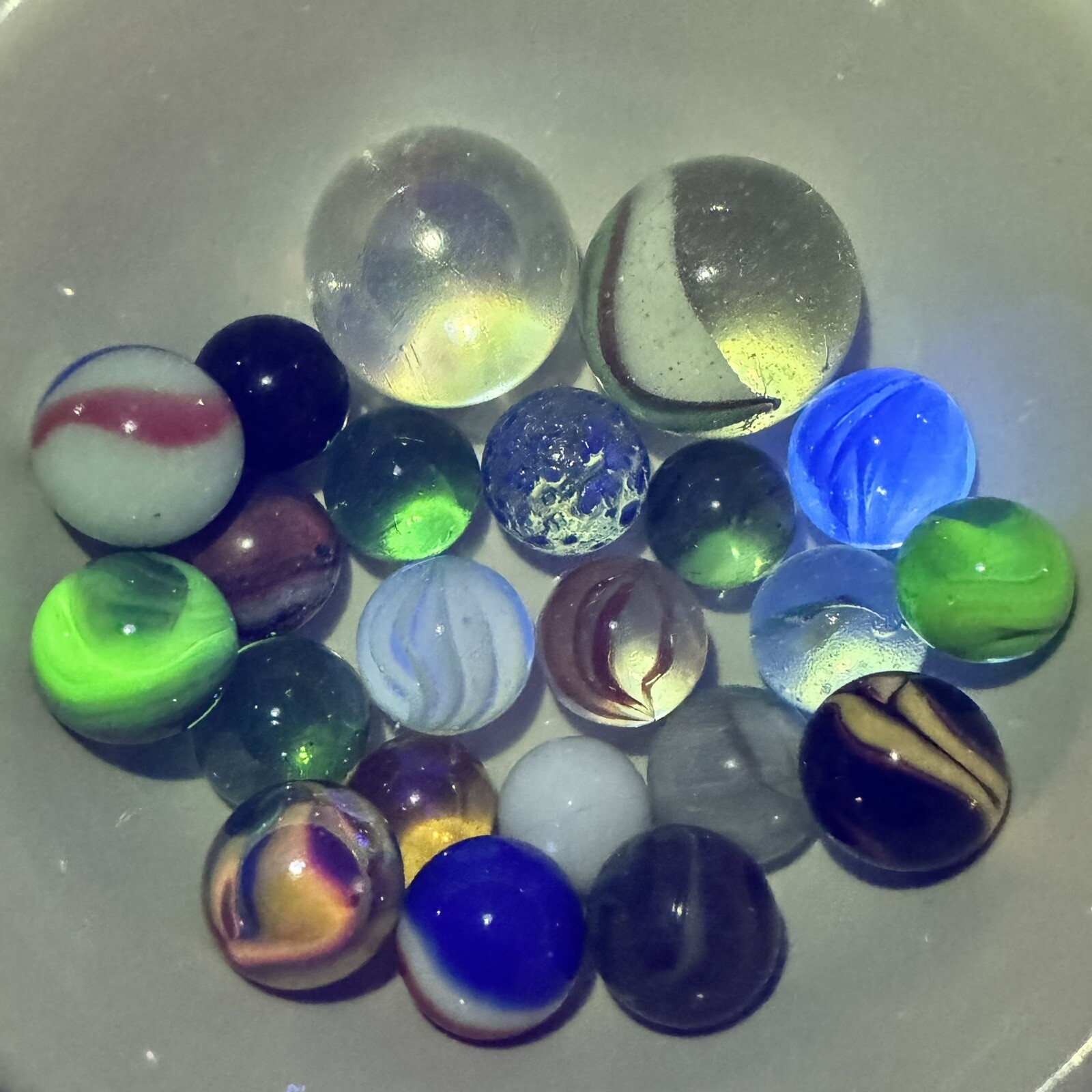 Vintage Marble Lot Of MARBLES UV Reactive Cadmium Uranium Lot #84