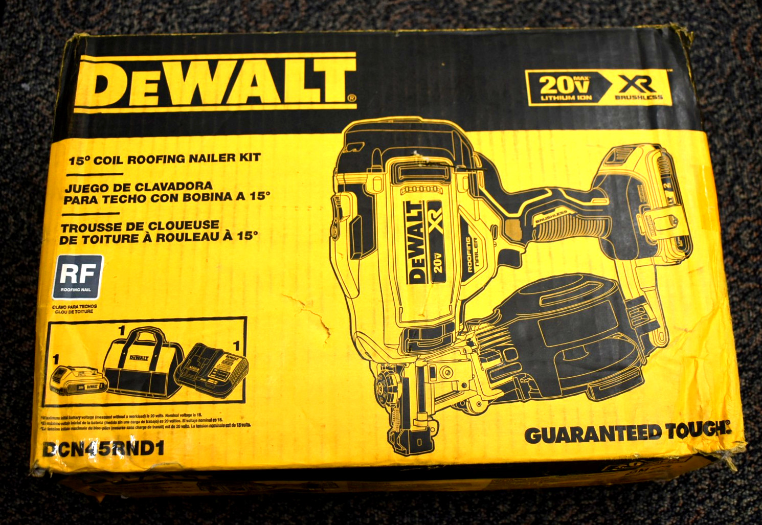 Dewalt DCN45RND1 20V MAX 15-Degree Cordless Coil Roofing Nailer Kit. Brand New!