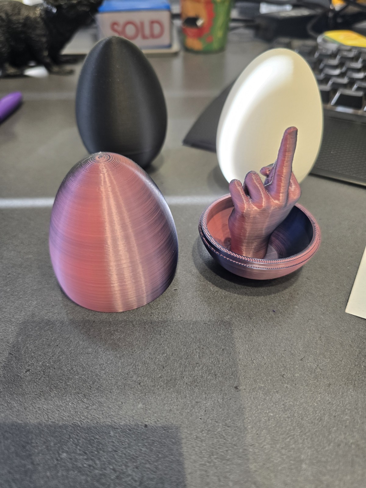 PRANK EGG MIDDLE FINGER QUALITY PLASTIC GREAT FOR DESK OR CONVERSATIONAL PIECE