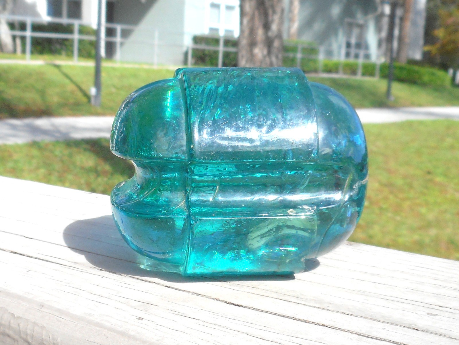 NICE AQUA CD 1140 NO EMBOSSING JOHNNY BALL STYLE GLASS INSULATOR