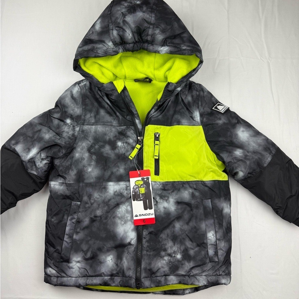 Snozu Black and Neon Green Hooded Jacket boys size 6