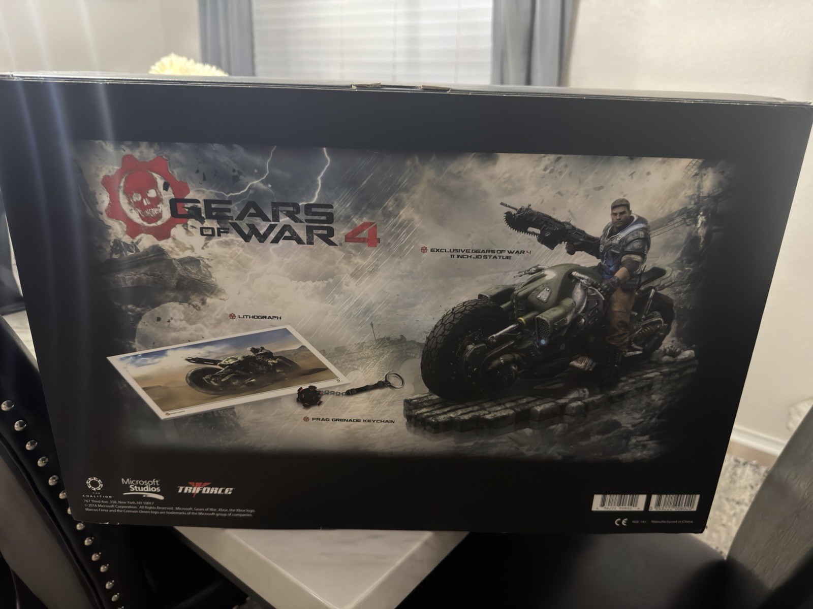 Gears of War 4- 11 Inch JD Statue Epic Games