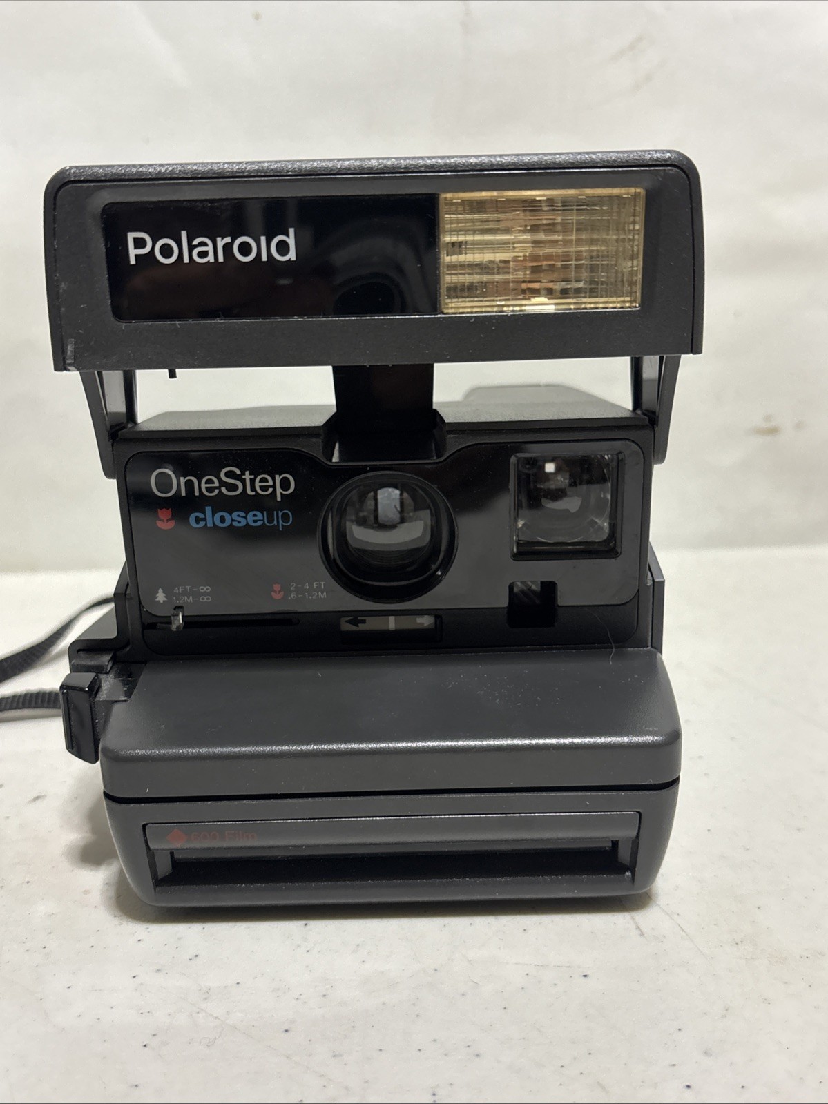 Vintage Polaroid One Step Close Up 600 Instant Film Camera With Strap Tested