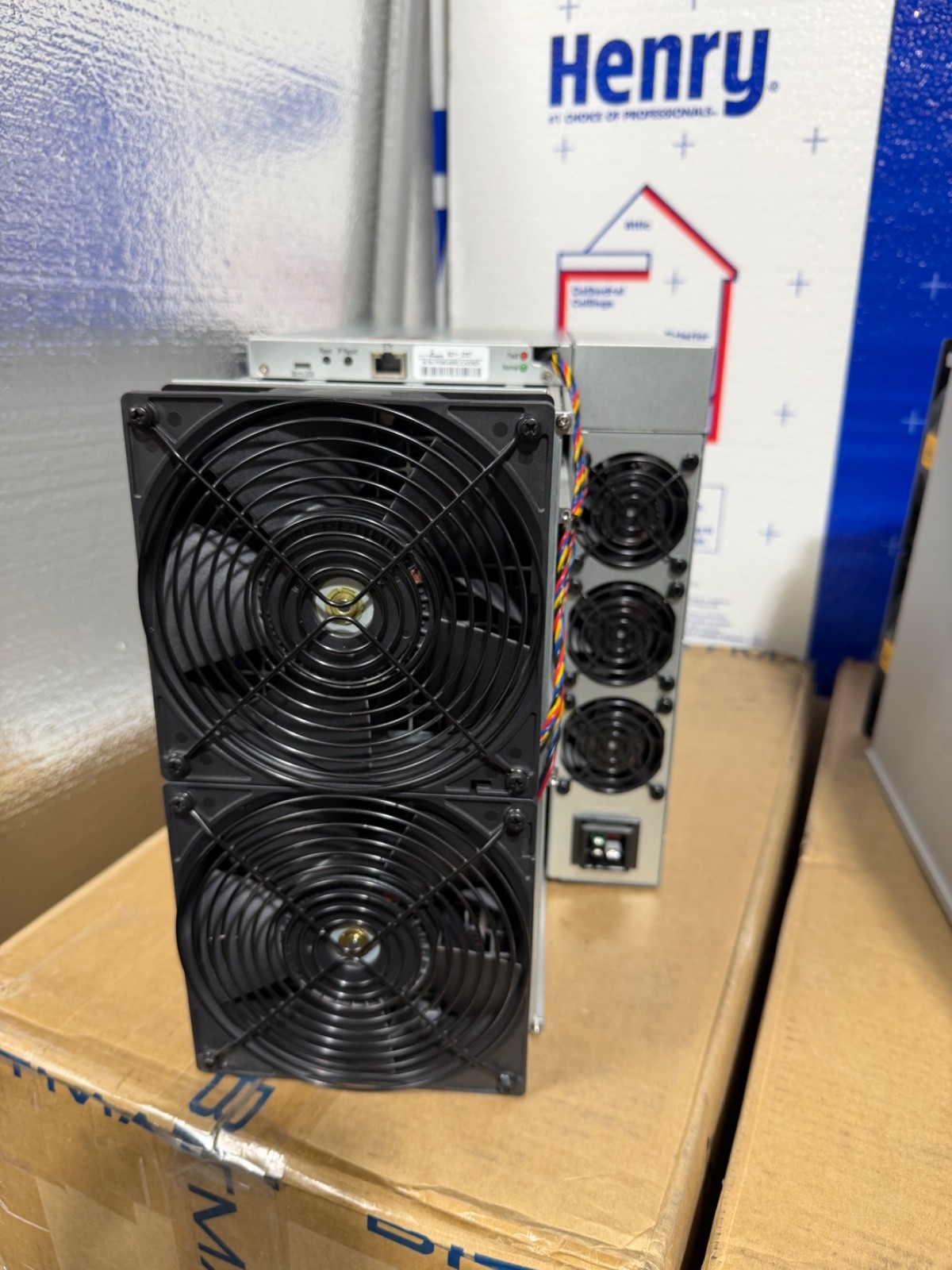 Bitmain Antminer S21+ BTC Miner 234TH ASIC SHA-256 Miner