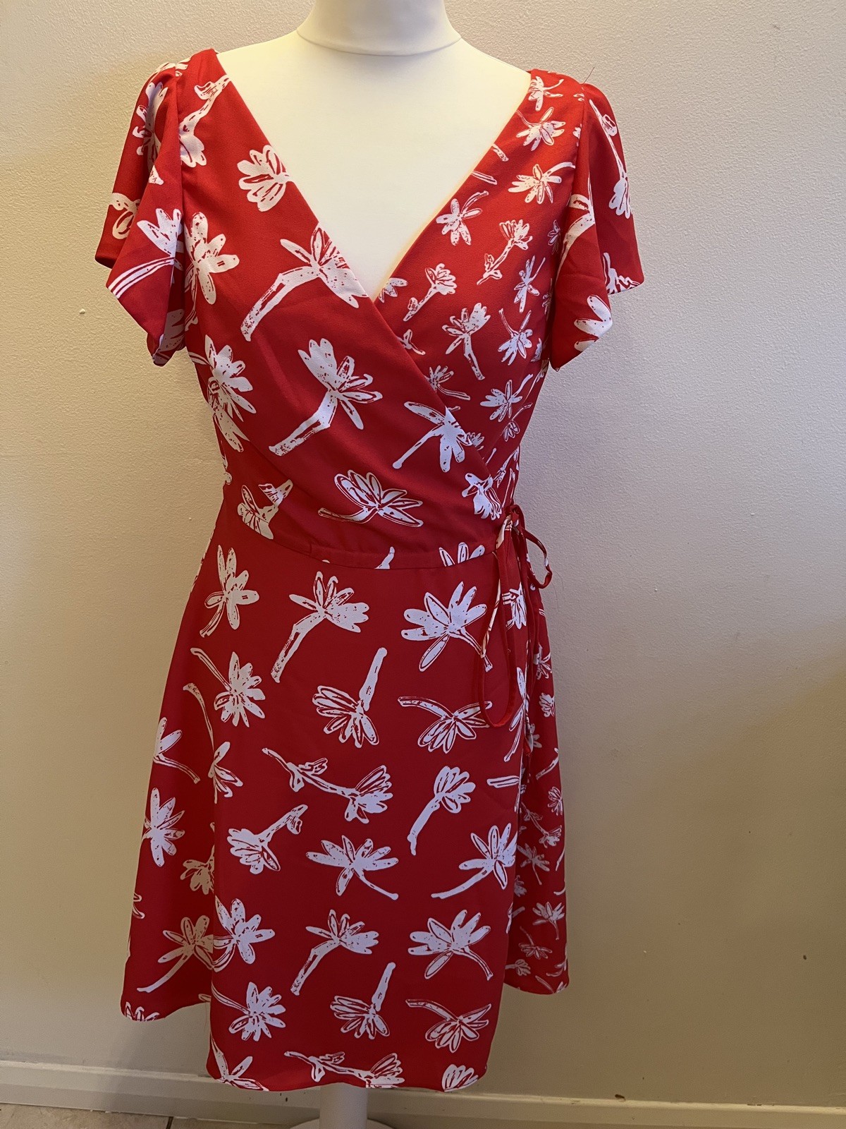 French Connection Flowers wrap dress Size 14 Red white floral