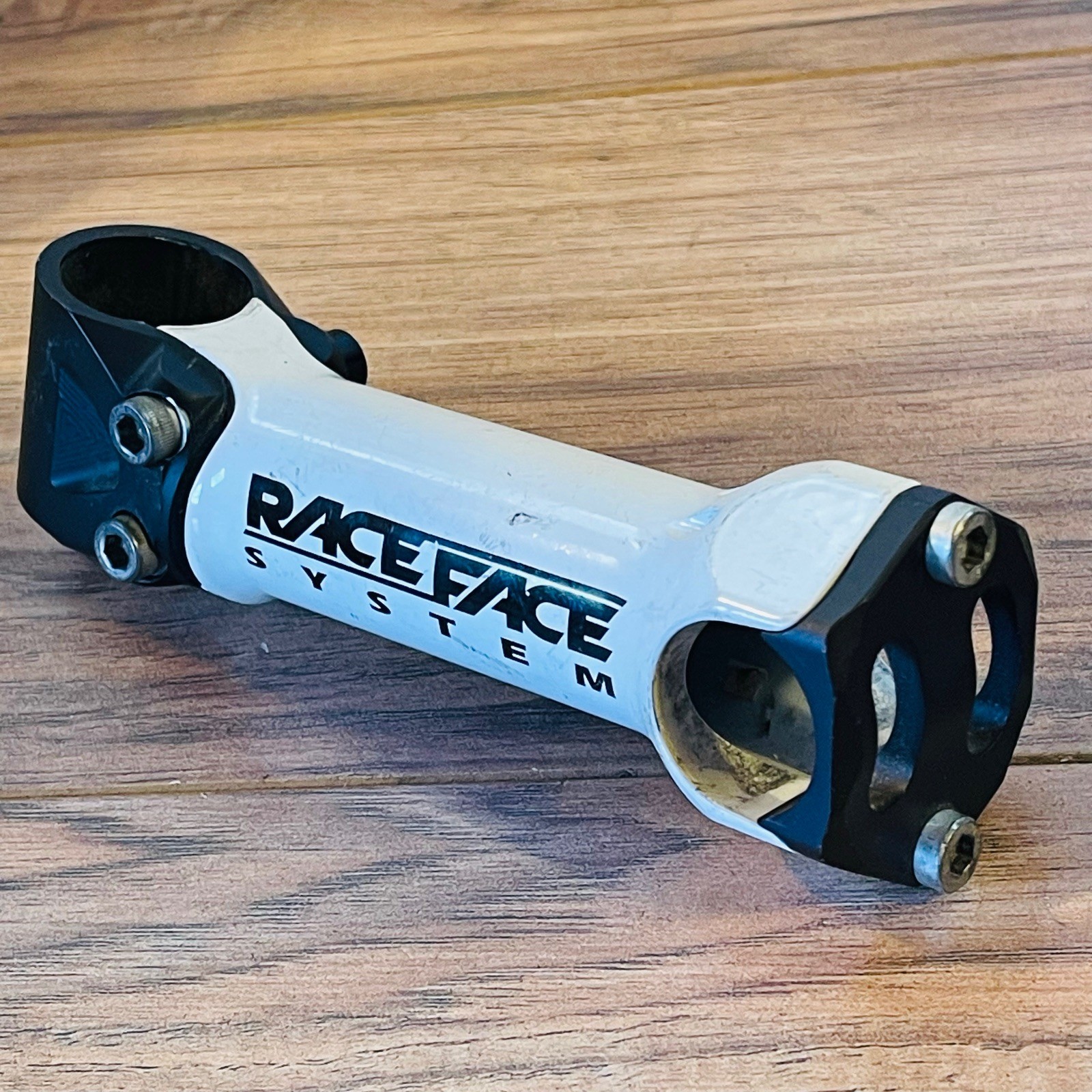 Retro Race Face System CNC Mountain Stem 1 1/8 Threadless 130 25.4 10 Deg White