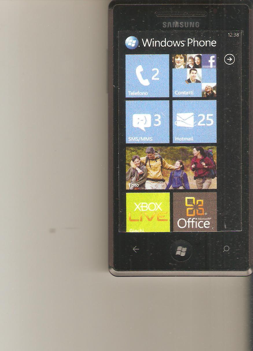 FAKE SHOWCASE PHONE - DUMMY - SAMSUNG WINDOWS PHONE (IS NOT A PHONE)