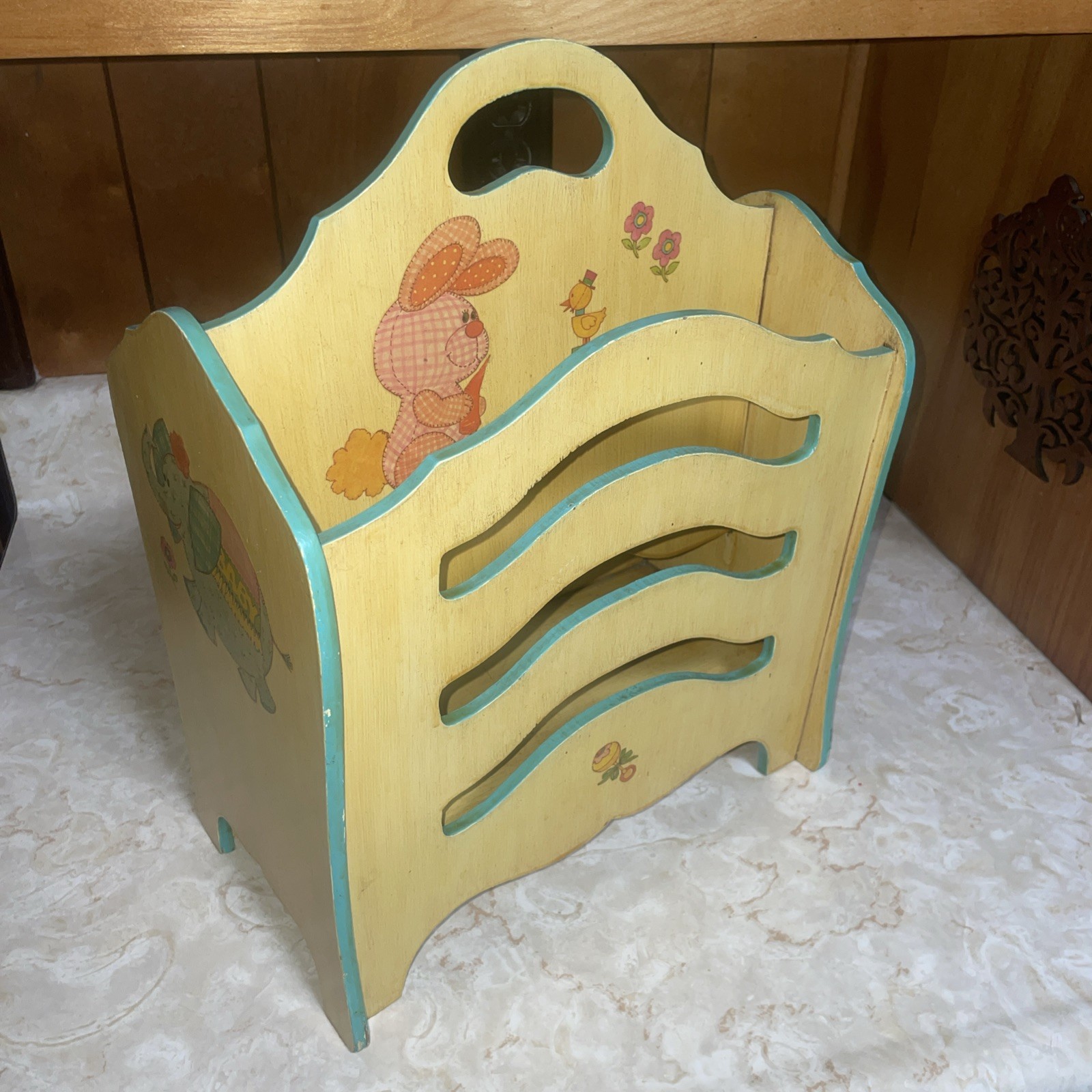 Adorable Vintage Book Rack Holder Wood Animal Decals Nursery Baby Toddler Room