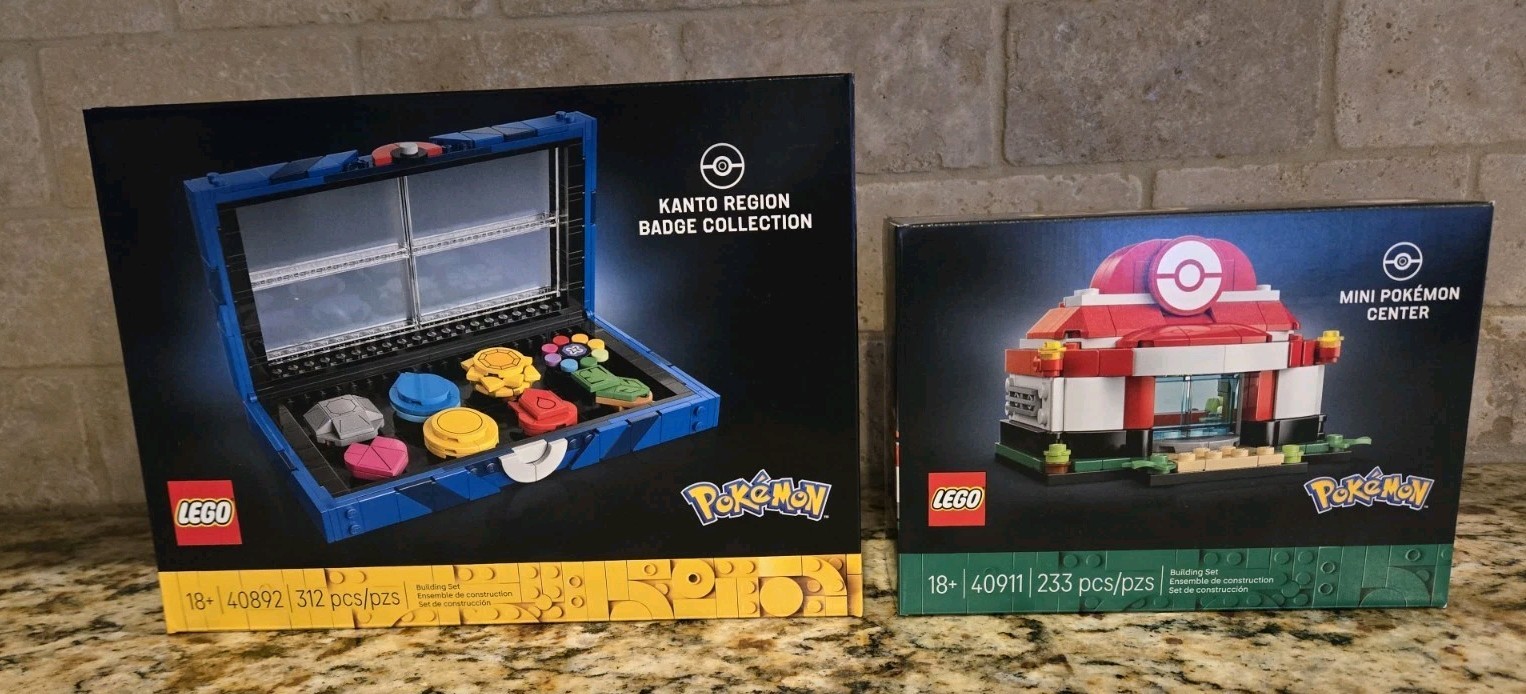 Lego Promos: 40892-Kanto Region Badge Collection & 40911-Mini Pokemon Center