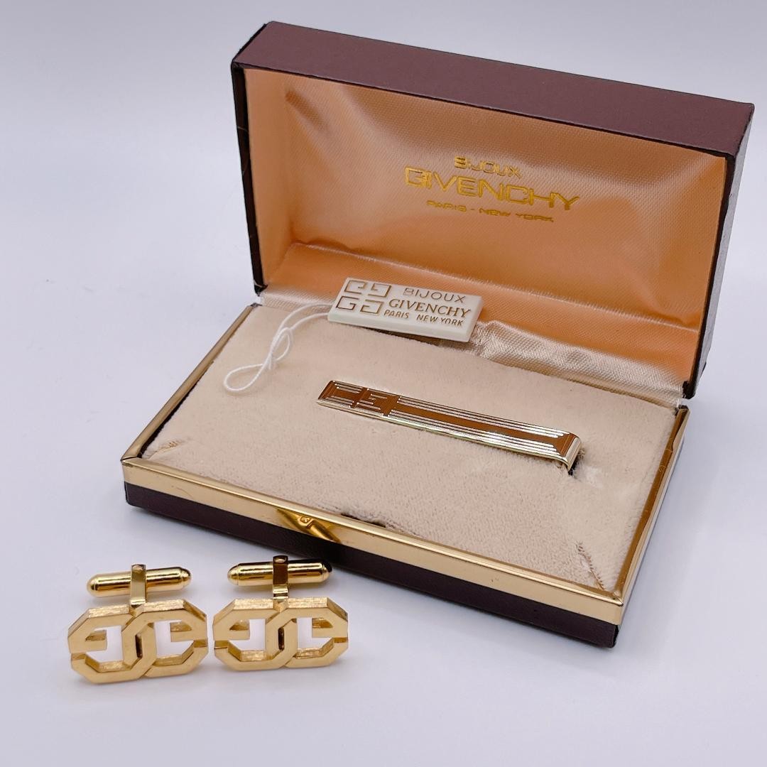 GIVENCHY Logo Tie Pin Cufflinks Set 2pcs Gold