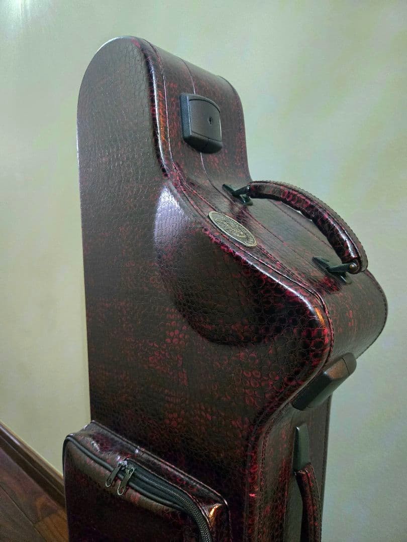 Marco Magi baritone saxophone case (Wood Stone specification)