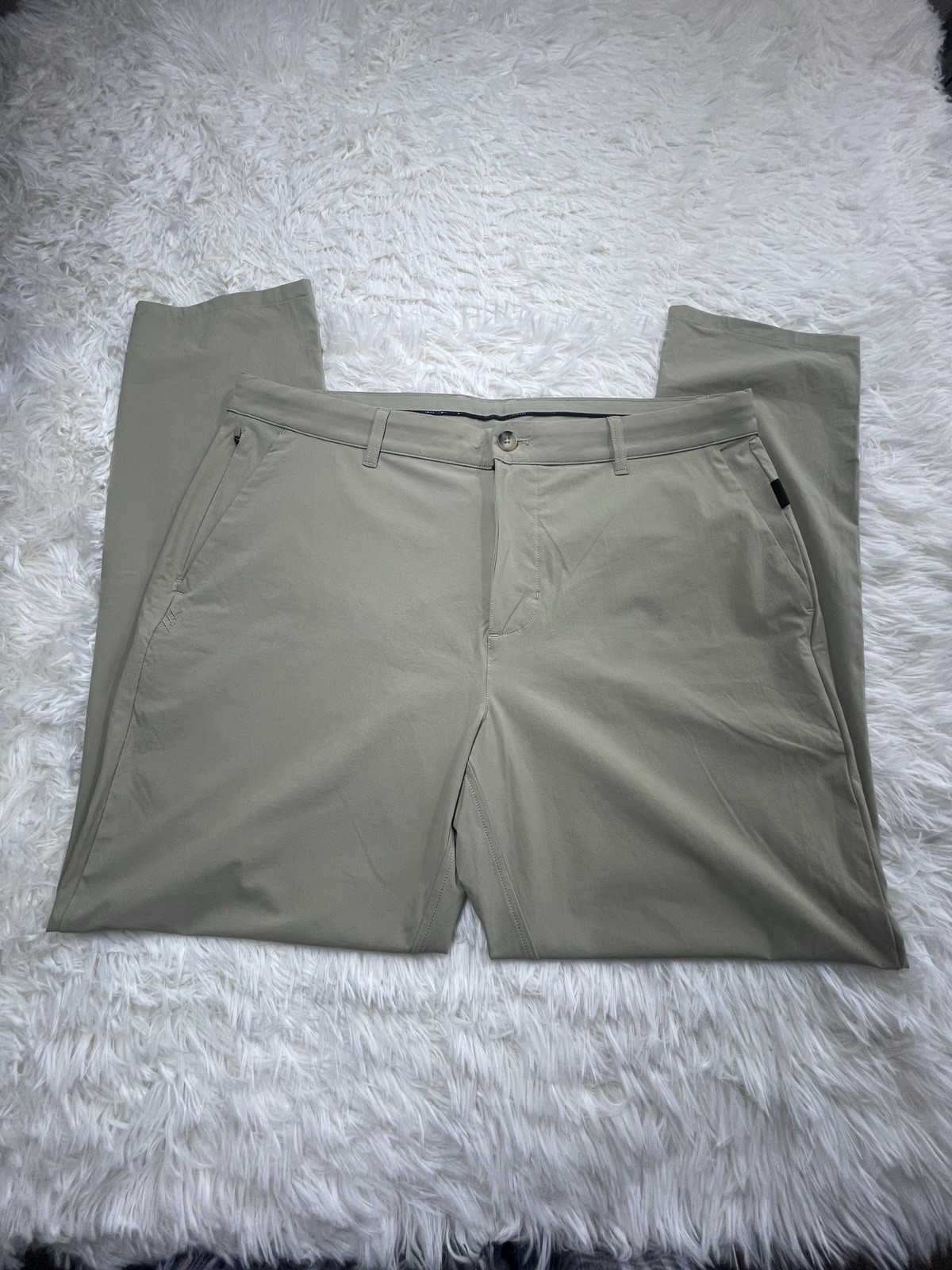 Rhone Mens  Golf Pants Tan Size 35 Nylon Spandex Stretch Quick Dry Flat Front