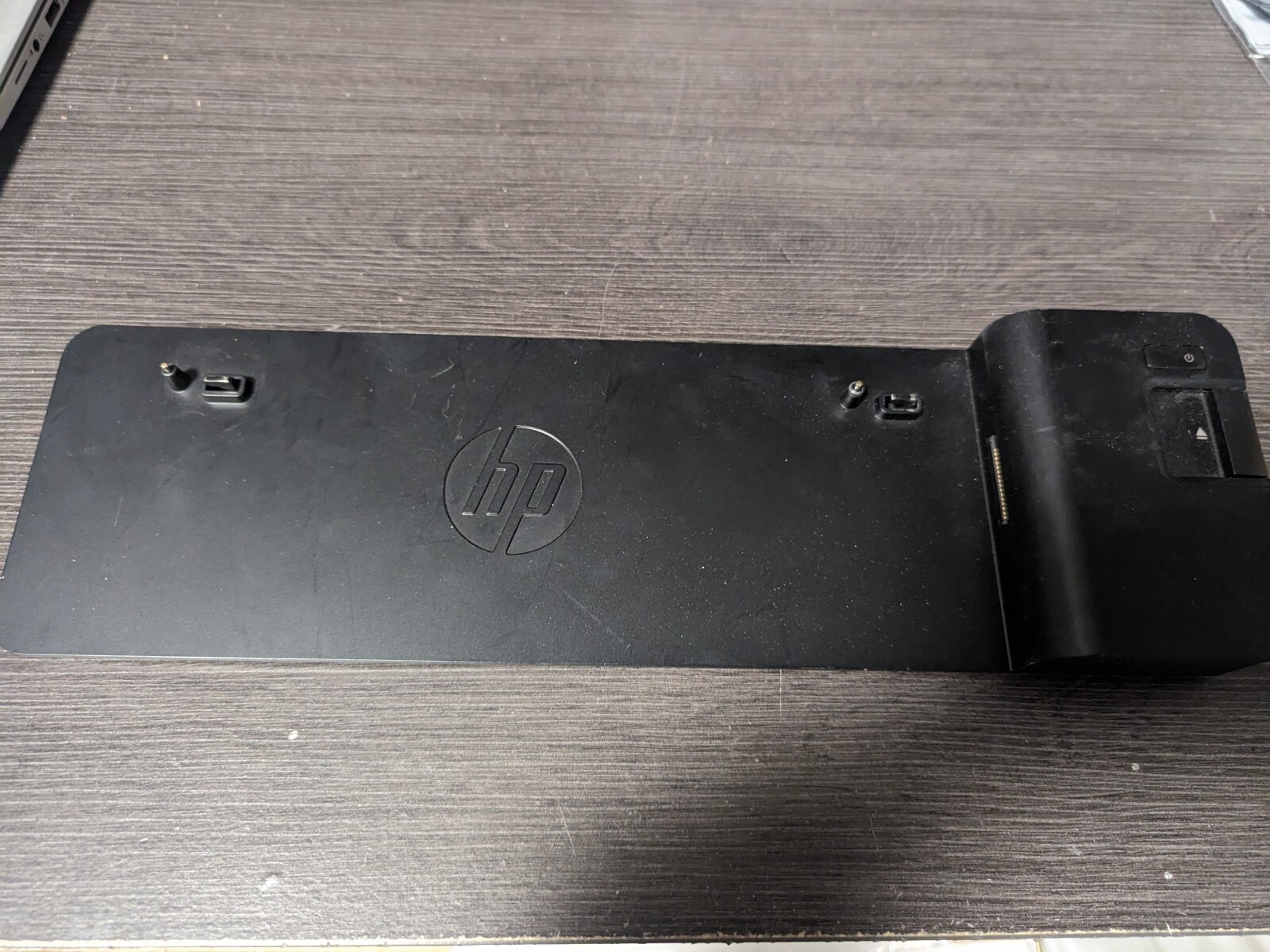 HP 2013 Ultra slim Dicking Station LOT Of 7 With All Power Cables Tested Working