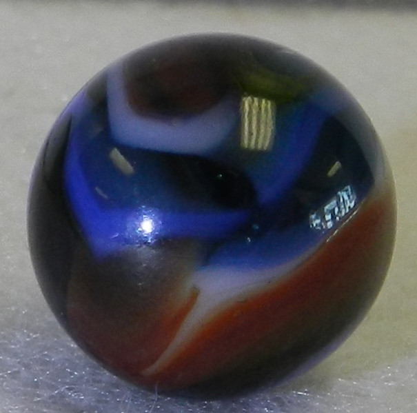 #19913m Vintage Peltier Glass Swirl Marble .60 Inches