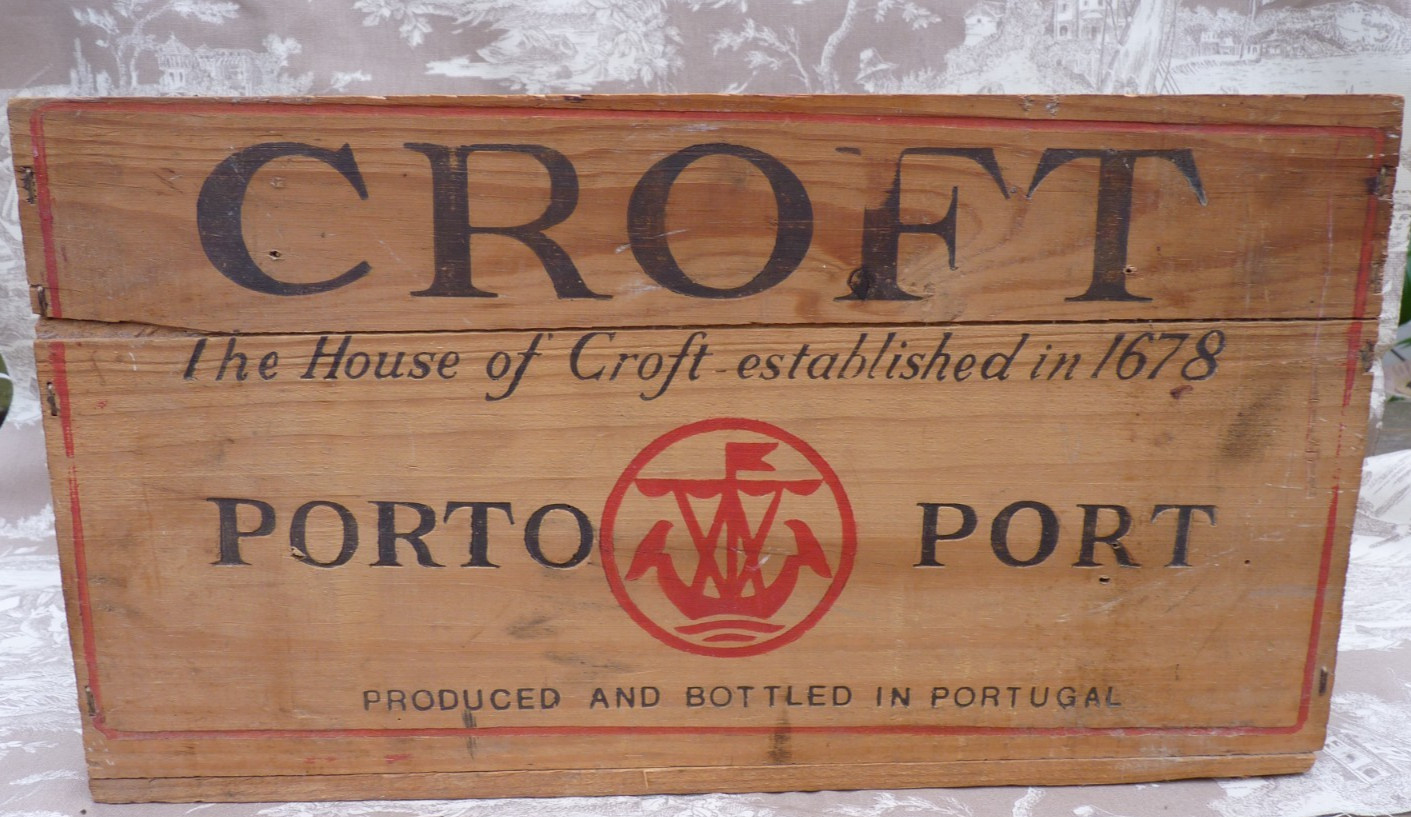Vintage 1982 CROFT Wooden Portwood Box Decor Offset 30cmX41cmX22.5cm High