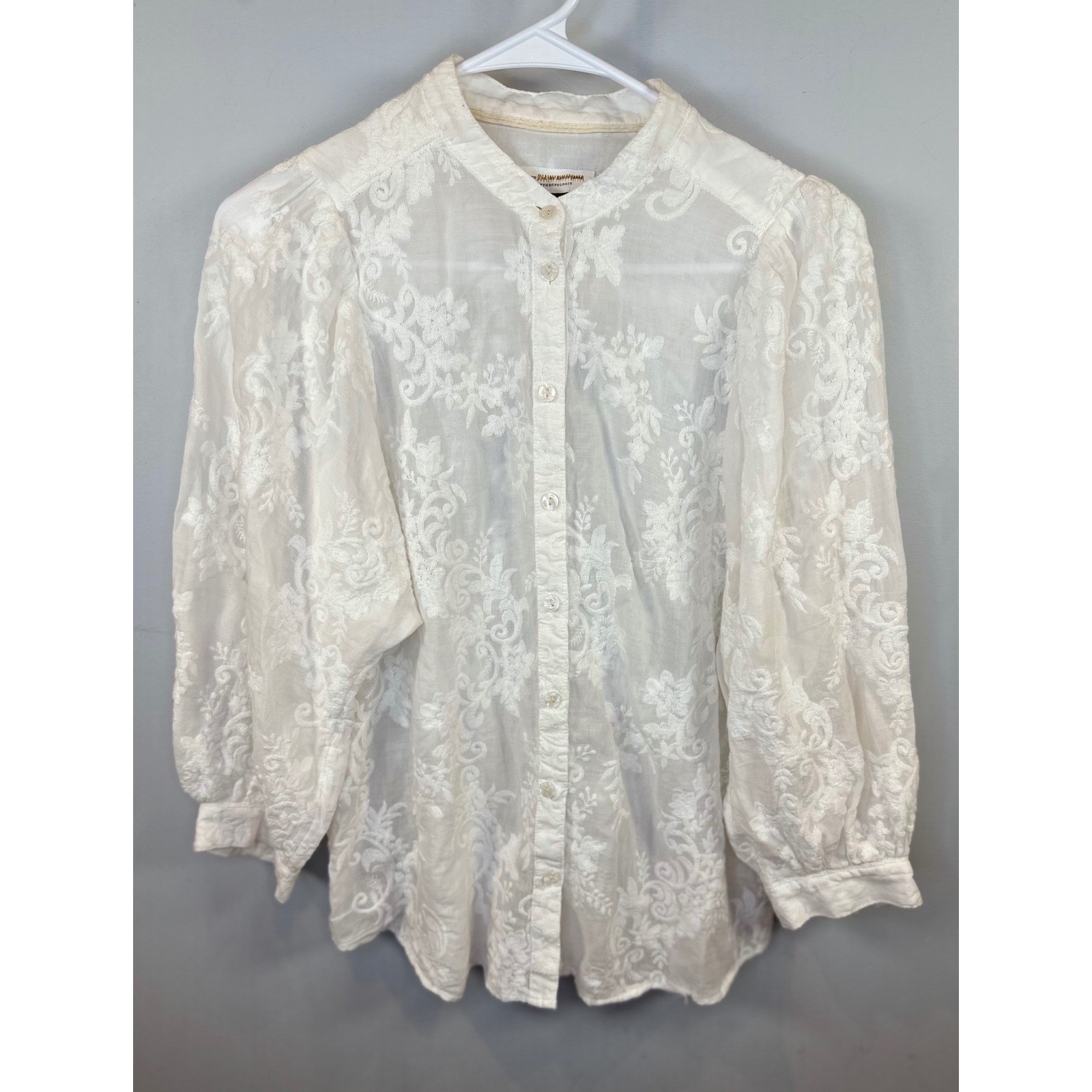 Pilcro Anthropologie The Bella Femme Buttondown Ivory Embroidered Blouse Small