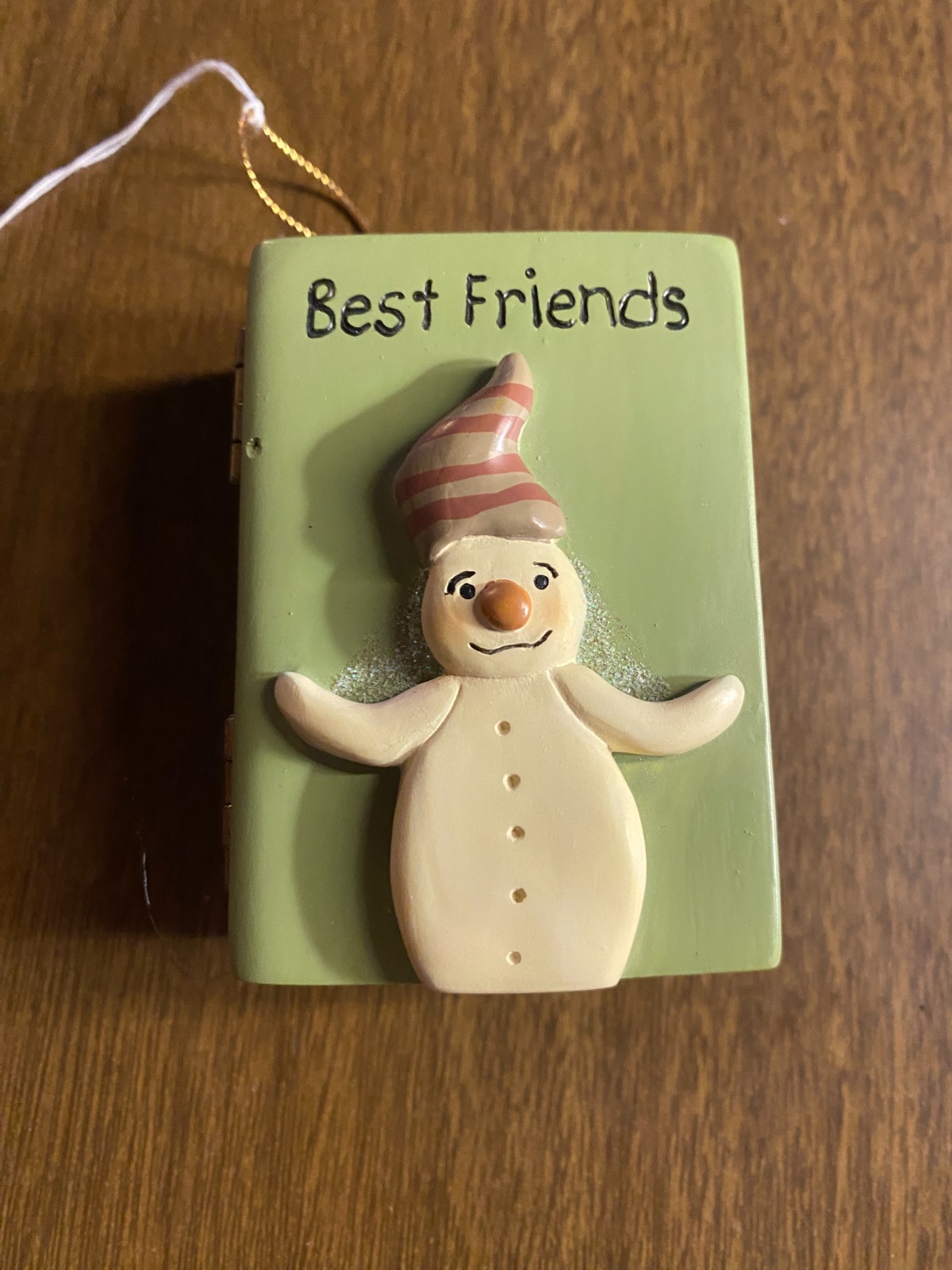 BEST FRIENDS Green Russ Berrie Book Box Snowman Opens RESIN Christmas Ornament