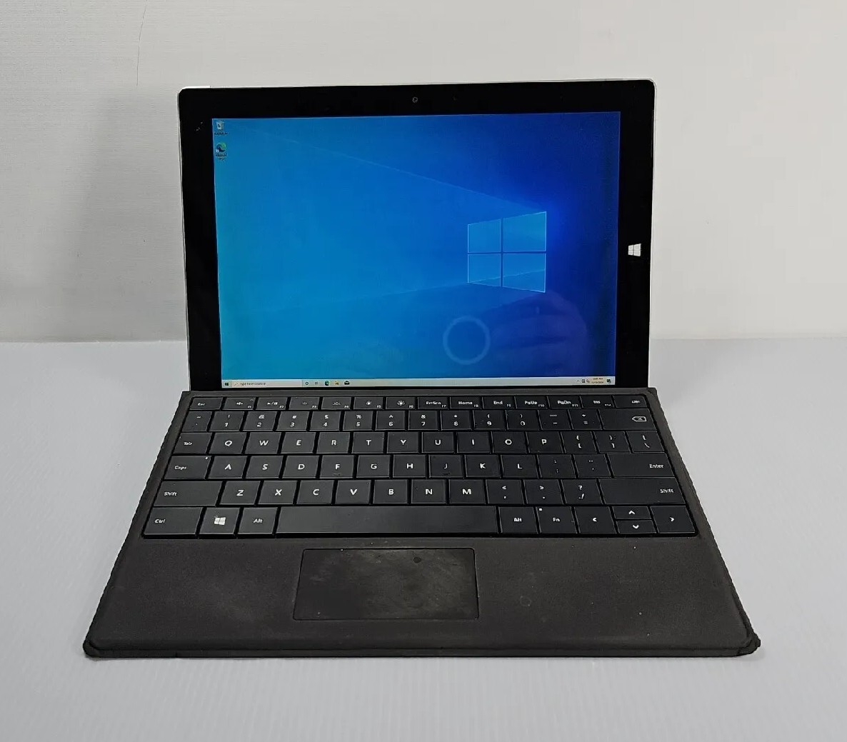 MICROSOFT Surface 3 Tablet 10.8" Atom X7 1.6GHz 2GB 64GB Win 10 LAPTOP 