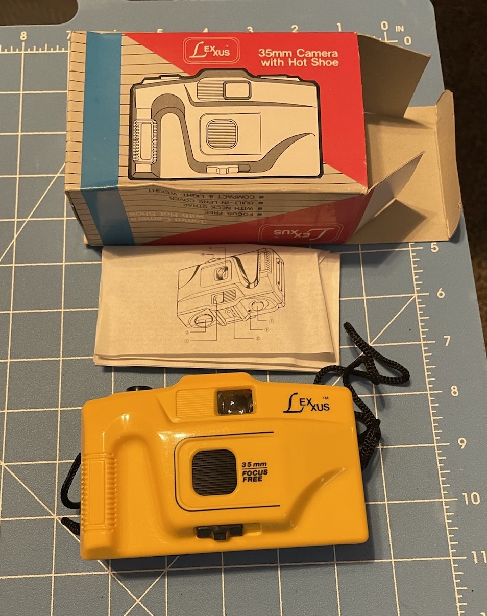 Vintage Lexxus 35mm Focus Free Camera Original Box and Instructions Untested