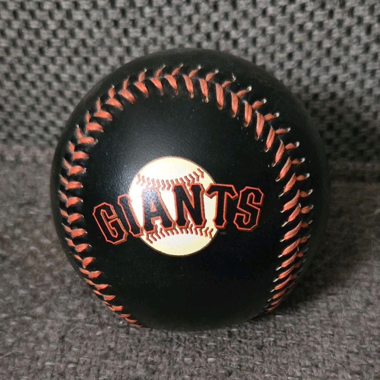 San Francisco Giants 2002 Collector's Series Black Baseball Facsimile Signatures