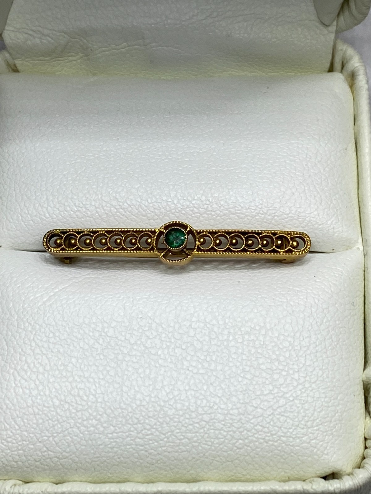Antique 10K Gold and Emerald Brooch Pin Vintage Yellow Gold