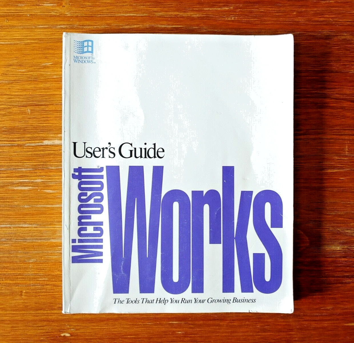 Microsoft Works User's Guide - Version 2.0 - 1991 Vintage Computing