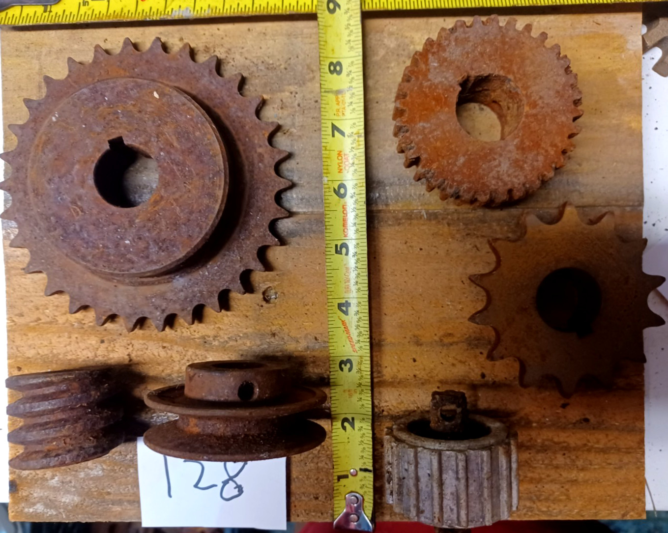 LOT 6 Cast Iron Industrial GEAR SPROCKET Lamp Base STEAMPUNK YARD ART ETC 128