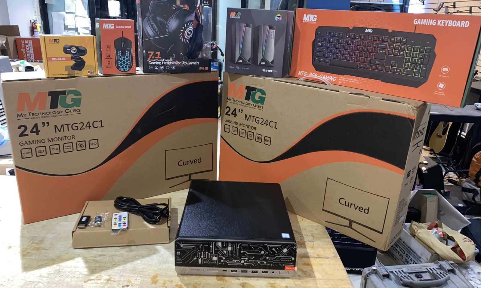 HP ProDesk 600 G3 SFF Gaming PC i7, 32GB 1TB SSD 500GB HDD,TWO 24"LED Win 10 Pro