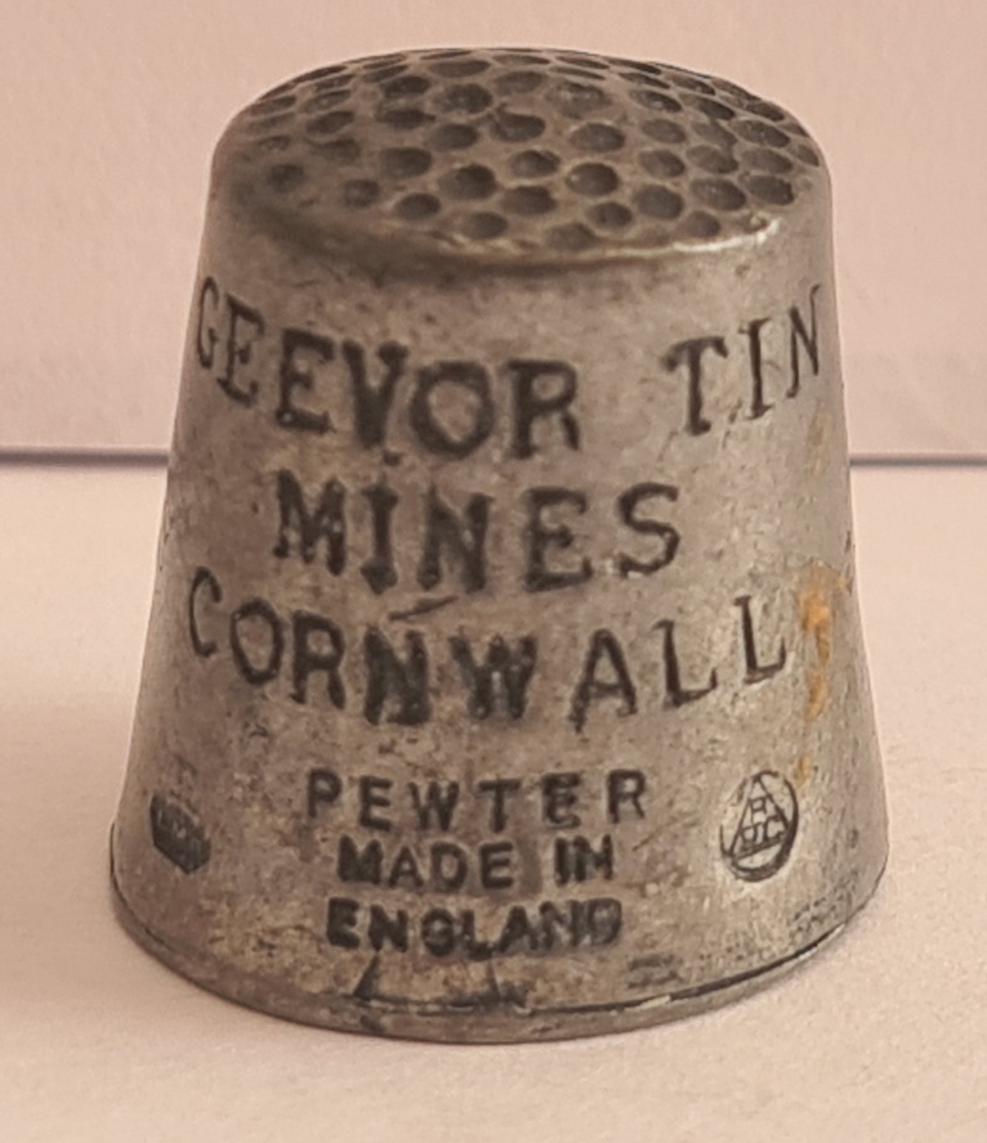 THIMBLE PEWTER Geevor Tin Mine Cornwall Laughing Monarch Products Ltd (LMP)
