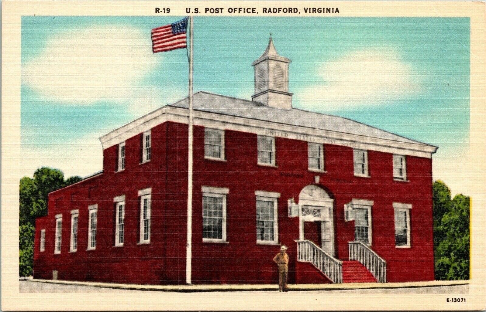US Post Offic Radford Virginia VA Flag Linen Postcard VTG UNP Unused Vintage