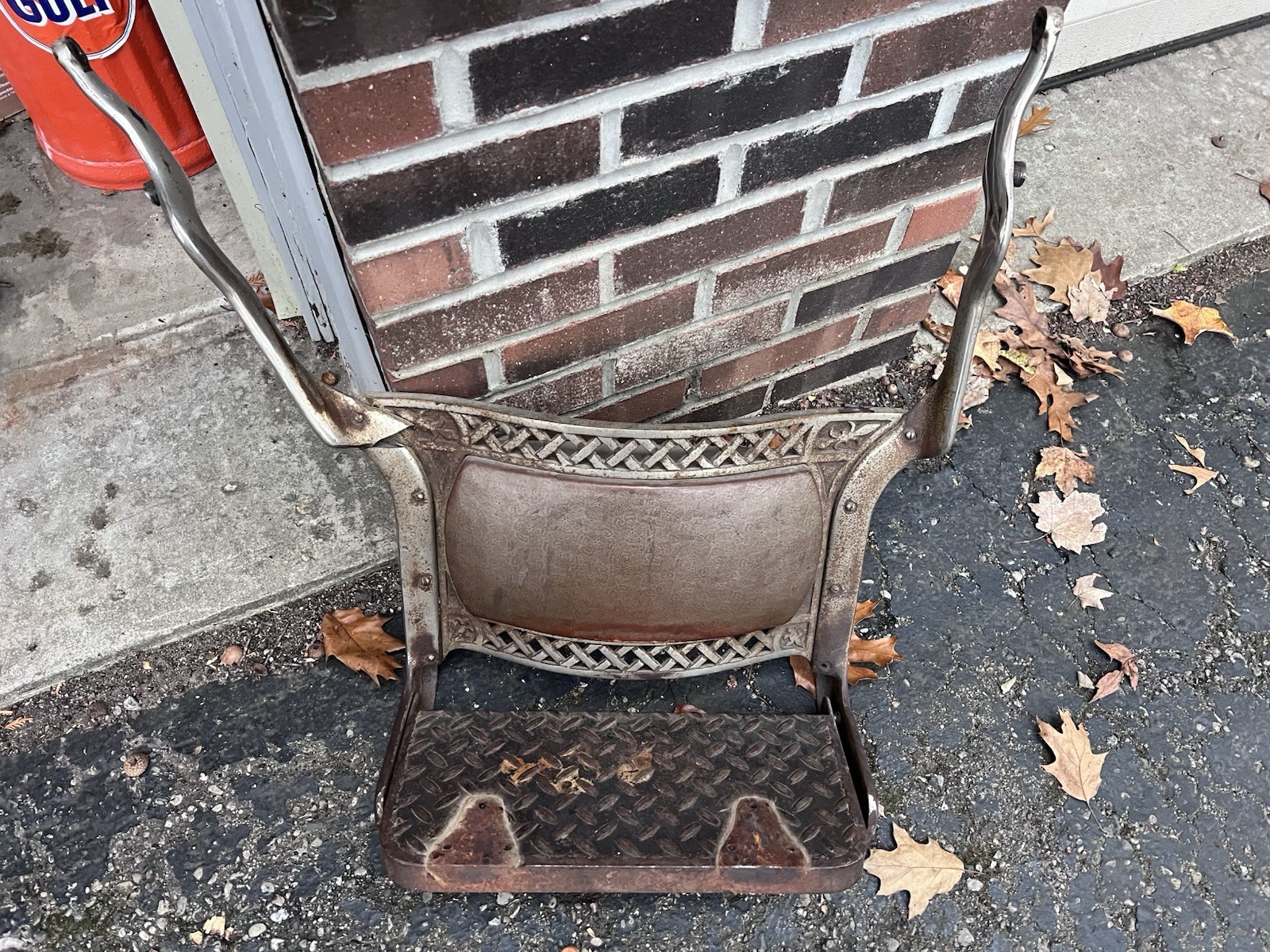 Koken Barber Chair Foot Rest Leg Mount Cast Iron Parts Footrest Bracket Parts