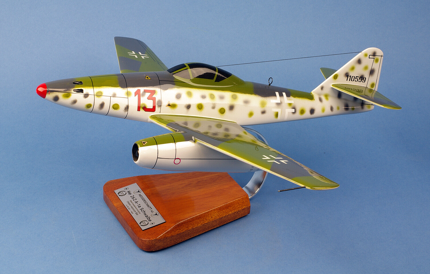 Luftwaffe Messerschmitt Me 262A-1A Schawlbe III Desk WW2 Model 1/28 PS Airplane