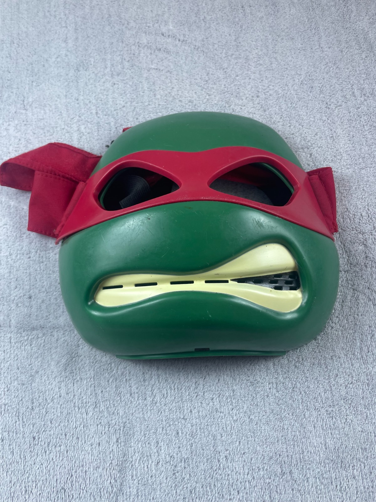 Teenage ninja mutant turtles ralphael mask 2017. hard plastic