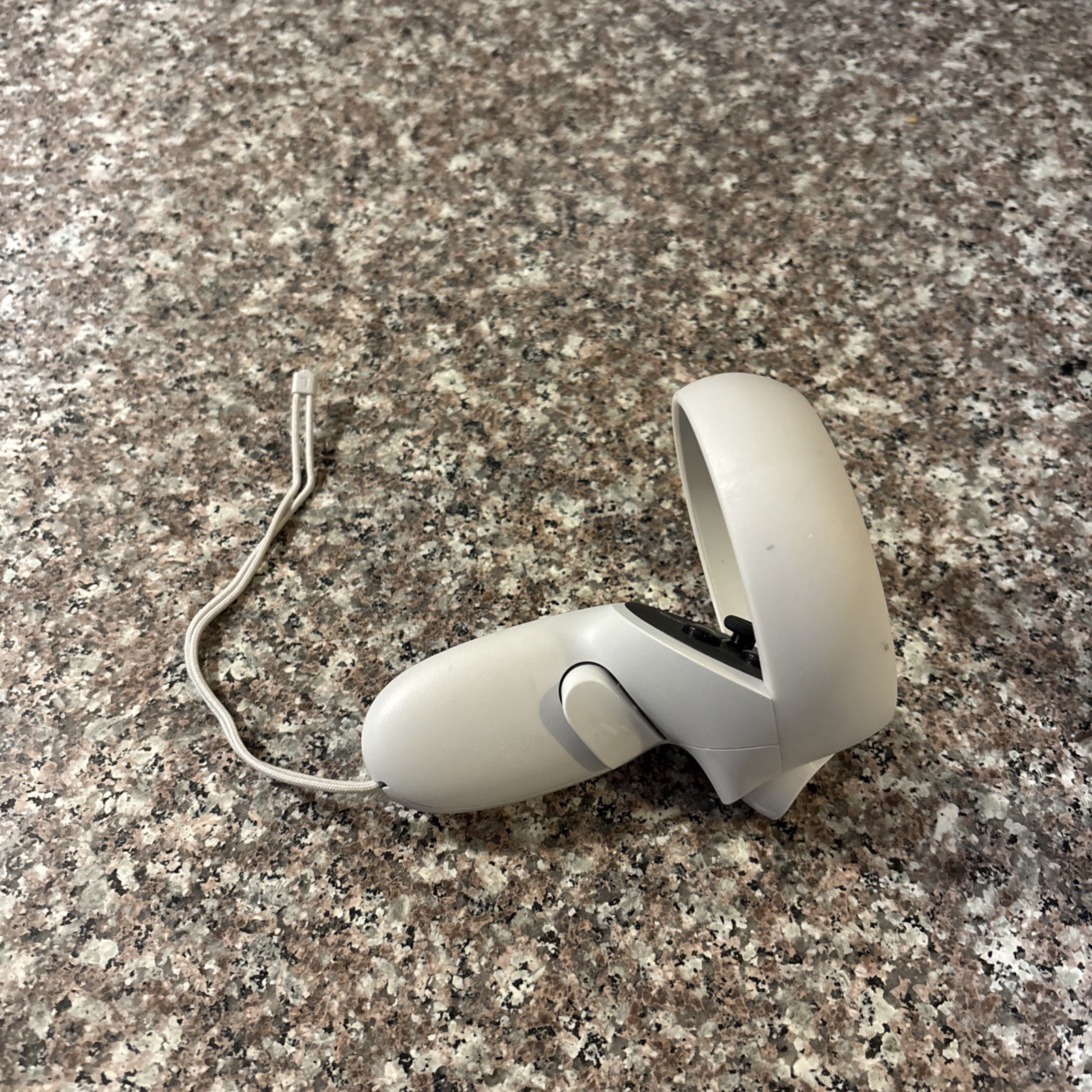 Oculus Meta Quest 2 VR Controller Left Hand Controller White LX39EM- NO COVER‼️