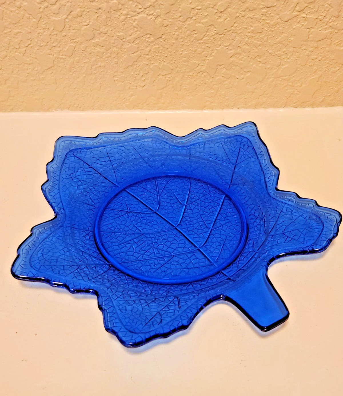 L E Smith Cobalt Blue Maple Leaf Plate 8" Vintage - 1970's