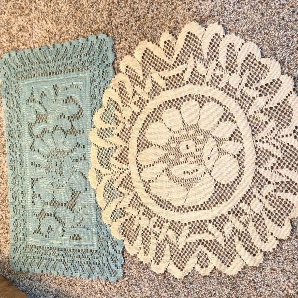 Vintage Crochet Lace Doilies-2  Rectangular & Round Floral Patterns Beige & Aqua