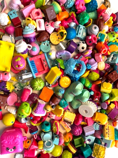 HUGE Shopkins Lot of 240+ Figures from early seasons across multiple themes