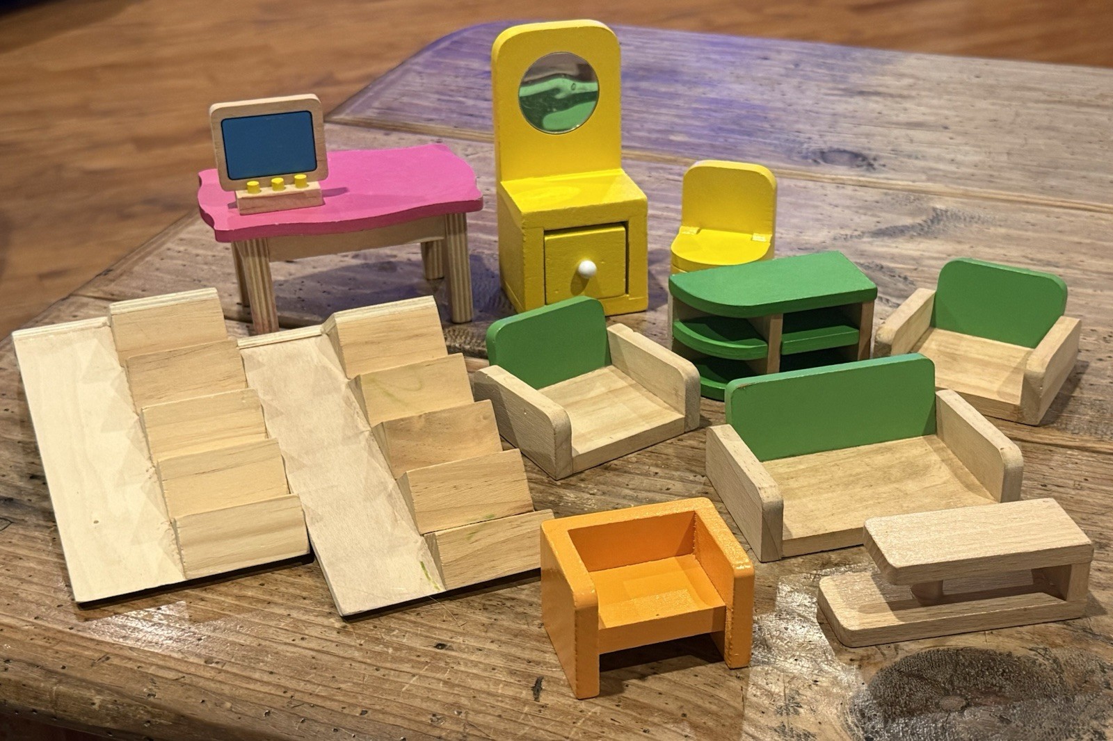 WOOD Modular DOLLHOUSE FURNITURE Lot of  12 Assorted Pieces PRE-LOVED & Worn